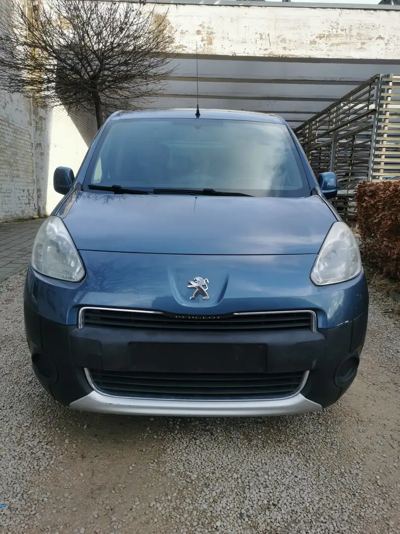 Peugeot Partner Tepee 1.6 e-HDi Style STT Blau - 2