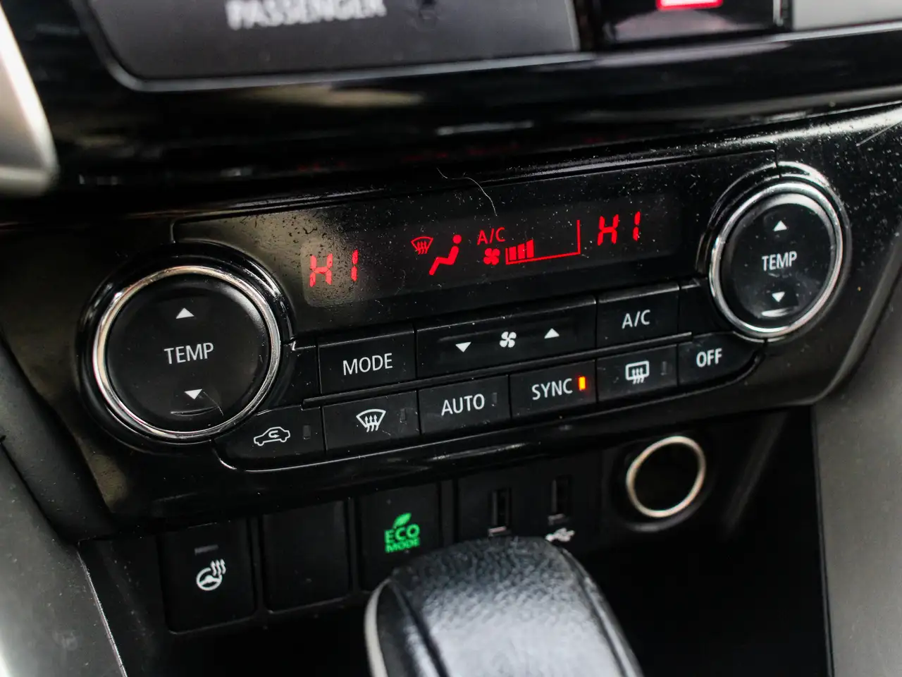 Mitsubishi Eclipse Cross снимка Mitsubishi Eclipse Cross