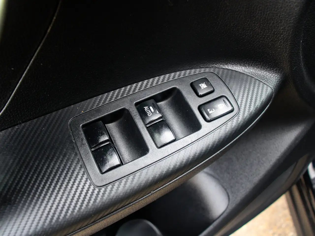 Mitsubishi Eclipse Cross снимка Mitsubishi Eclipse Cross