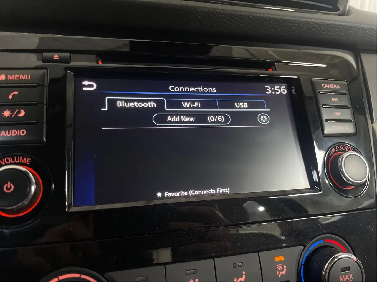 Nissan Qashqai снимка Nissan Qashqai