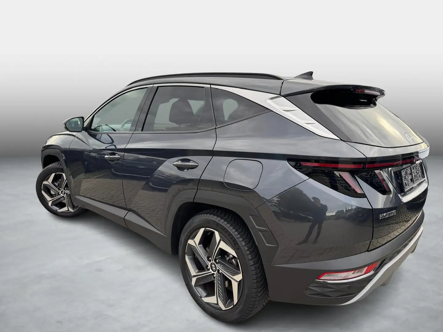 Hyundai TUCSON 1.6 T-GDI PHEV Comfort 4WD Grijs - 2