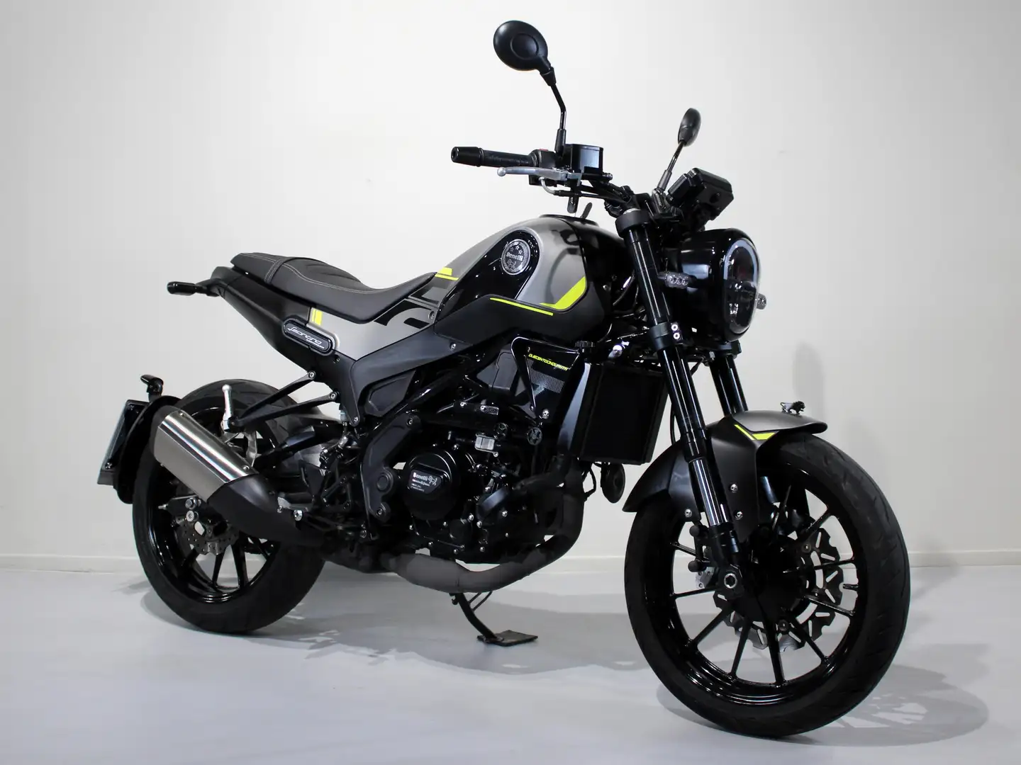 Benelli Leoncino 250 - 2