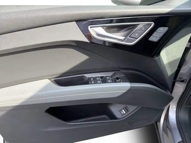 Audi Q4 E-Tron view 15