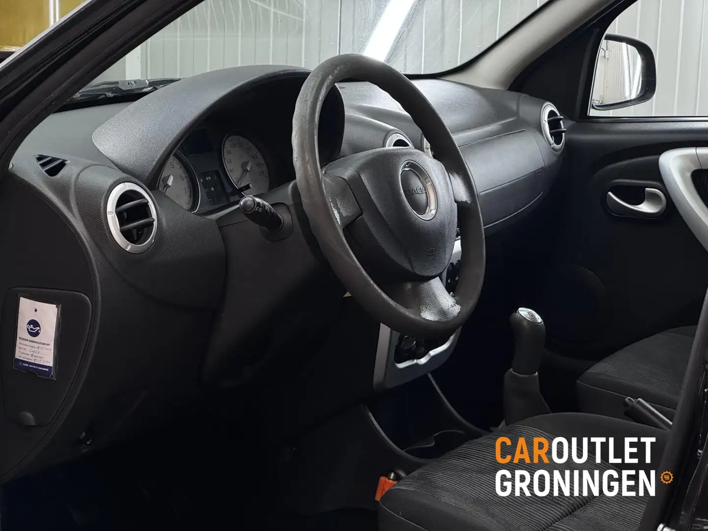 Dacia Sandero 1.2 Lauréate 5D | AIRCO | NAP | GOED ONDERHOUDEN Negro - 2