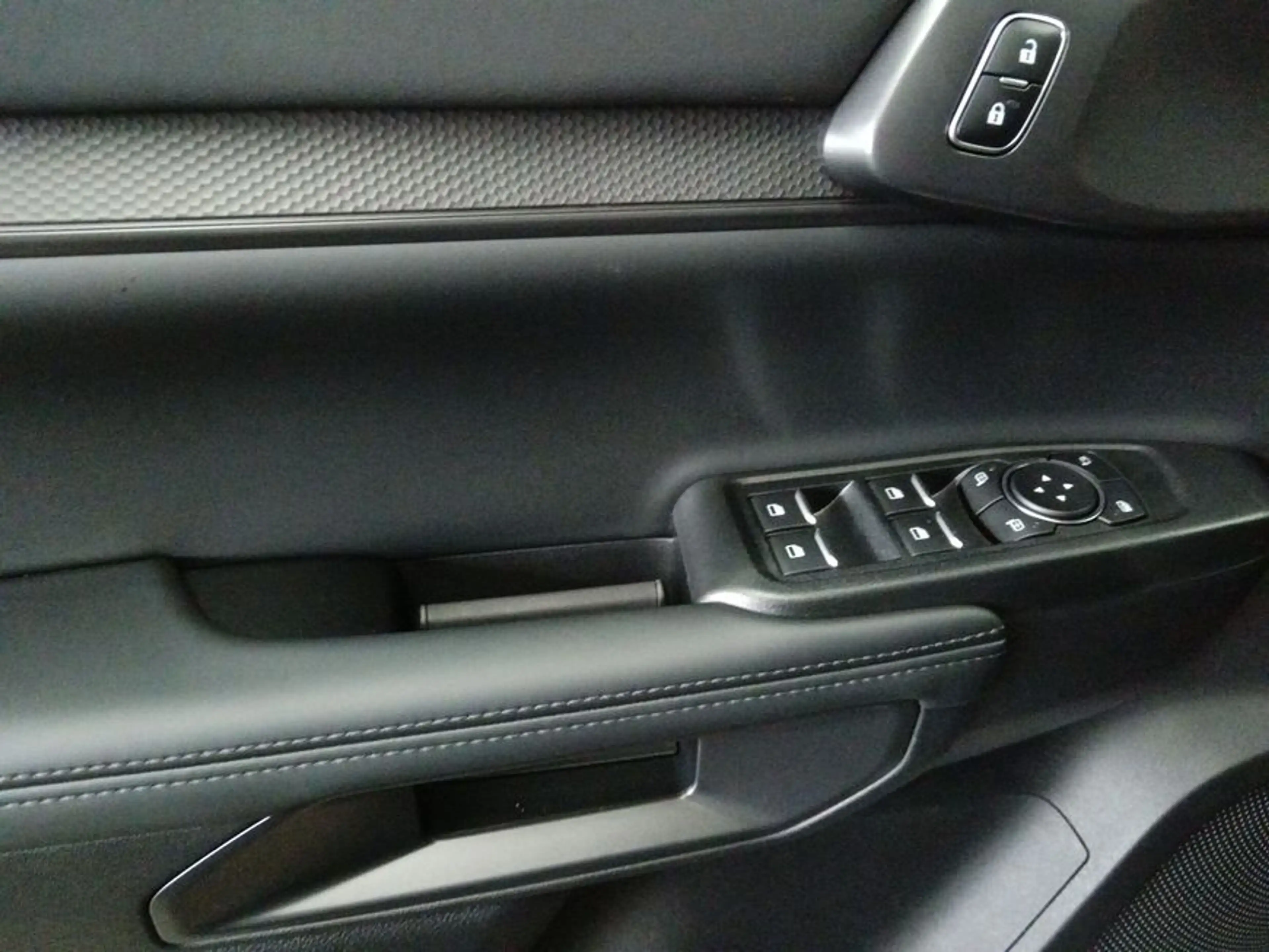 Ford Ranger Raptor Raptor 3,0 V6 215kW 10-G-Aut. 4-türig — photo 12