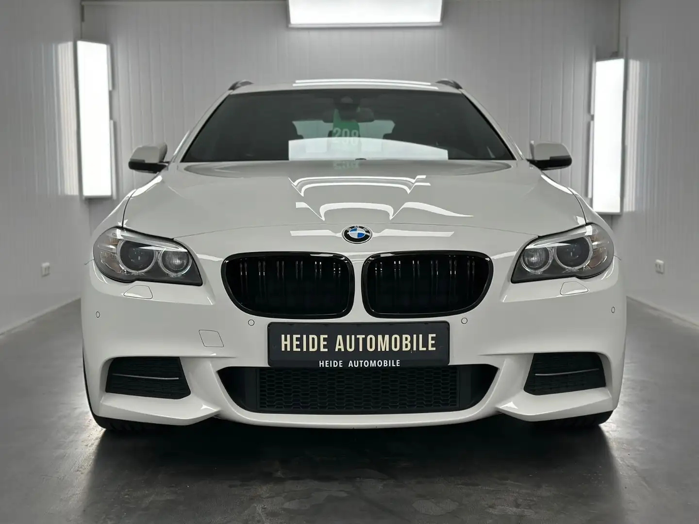 BMW 520 d Touring M-Sportpaket Carplay Alcantara White - 2