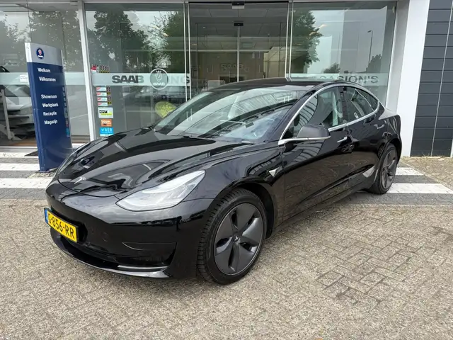 Tesla Model 3 Stnd.RWD Plus 60 kWh Pano Leder