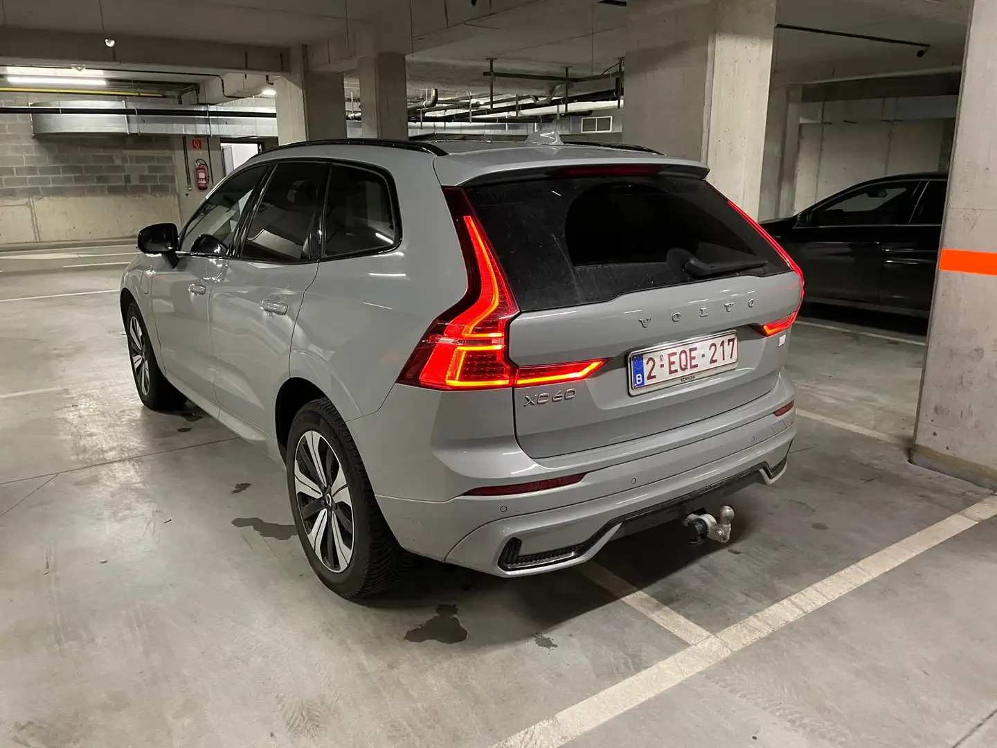 Volvo XC60 XC60 T6 Recharge Plug-in Hybrid Plus Dark AWD Argent - 1
