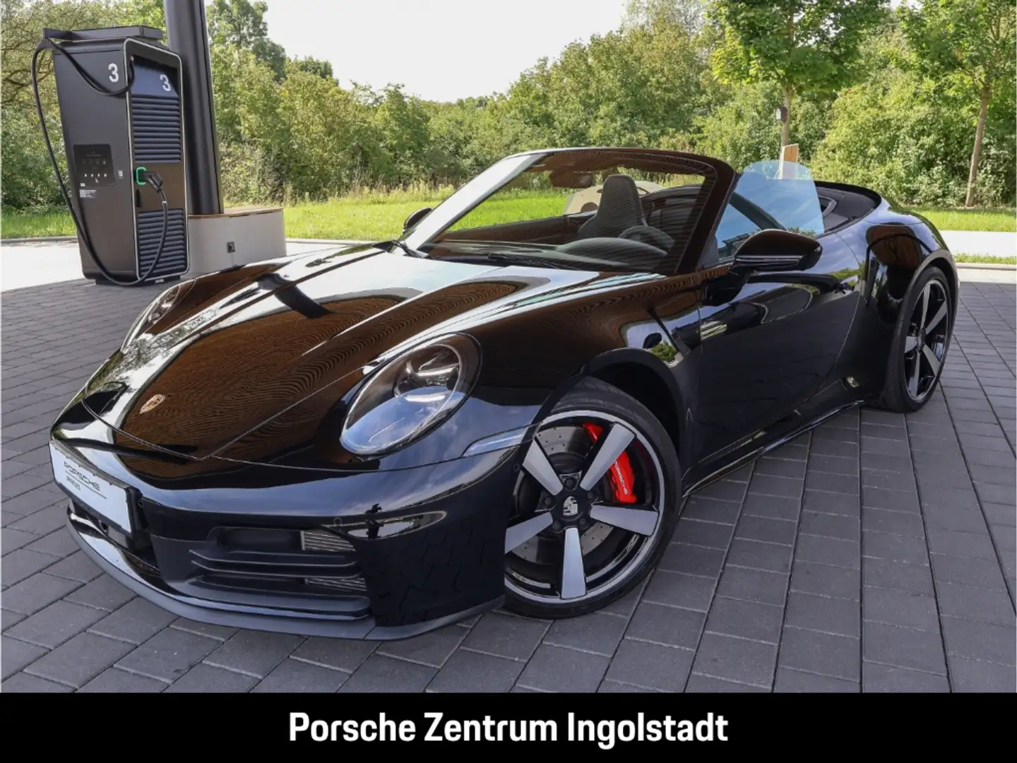 Porsche 992 911 Carrera S Cabriolet, Hinterachslenkung, PA Sur Schwarz - 1