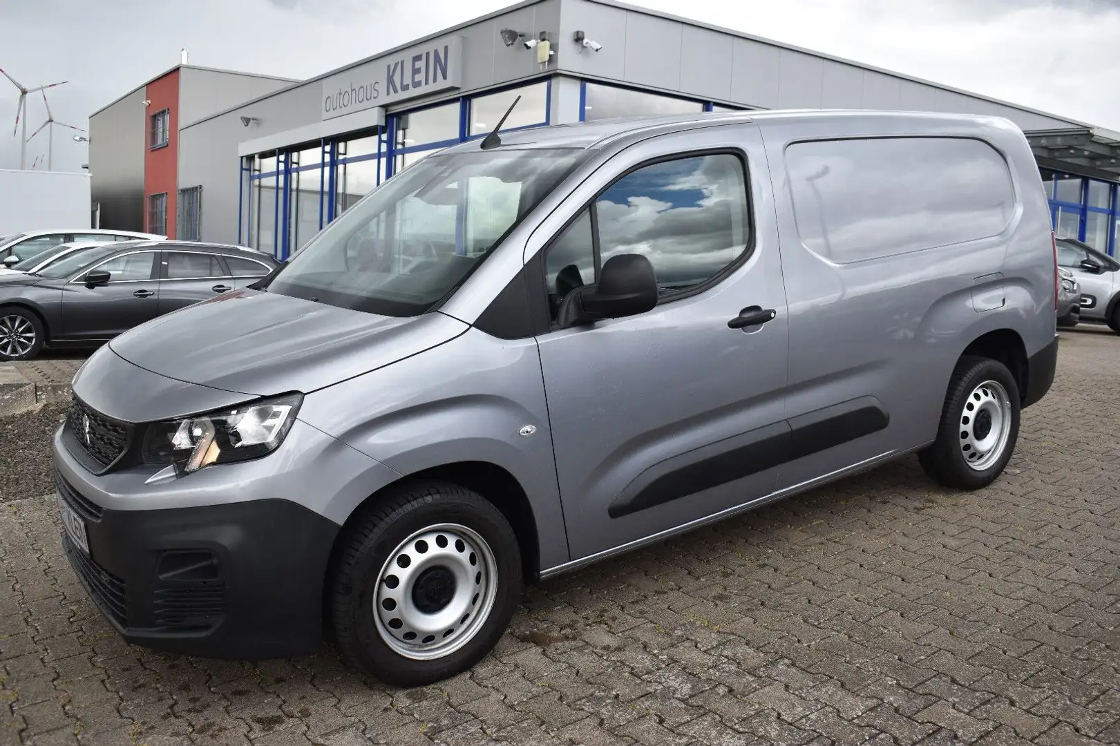 Peugeot Partner Kasten L2 BlueHDi130 EAT8 KLIMA-NAVI-PDC Grau - 2