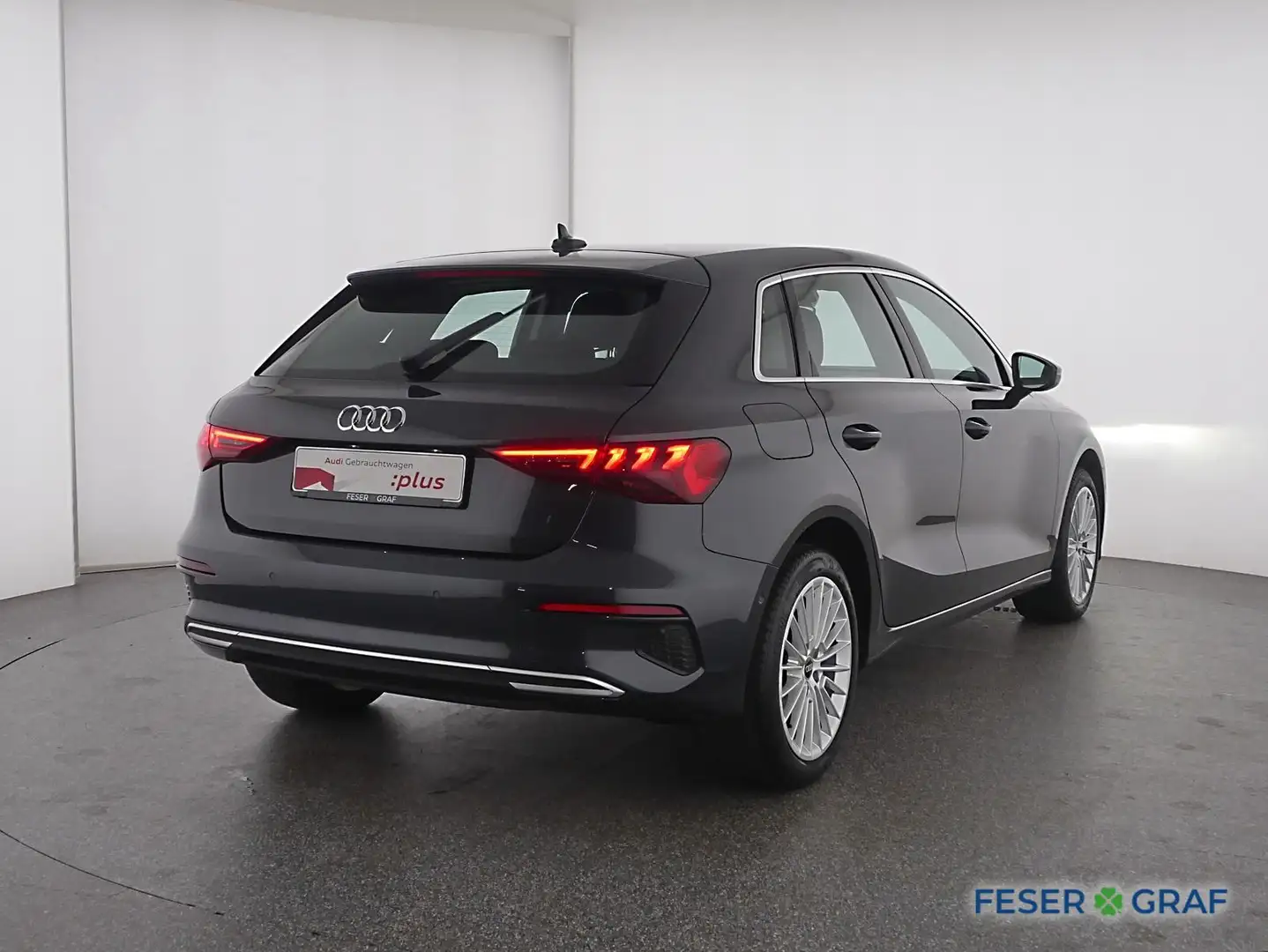 Audi A3 35 TDI advanced S tronic LED / Tempomat / Sitzheiz Grau - 2