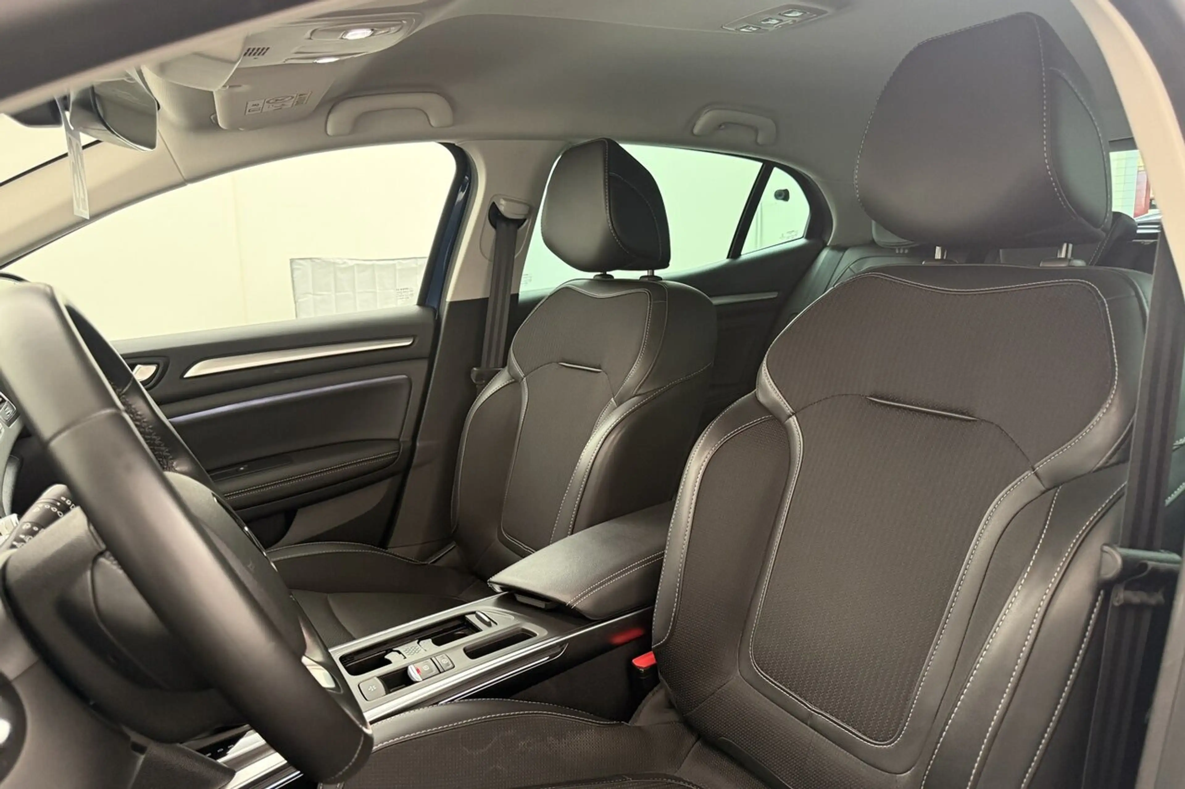 Renault Megane E-Tech 1.6 PLUG IN HYBRIDE E-TECH AUTOMAAT - TOPSTAAT - — photo 11