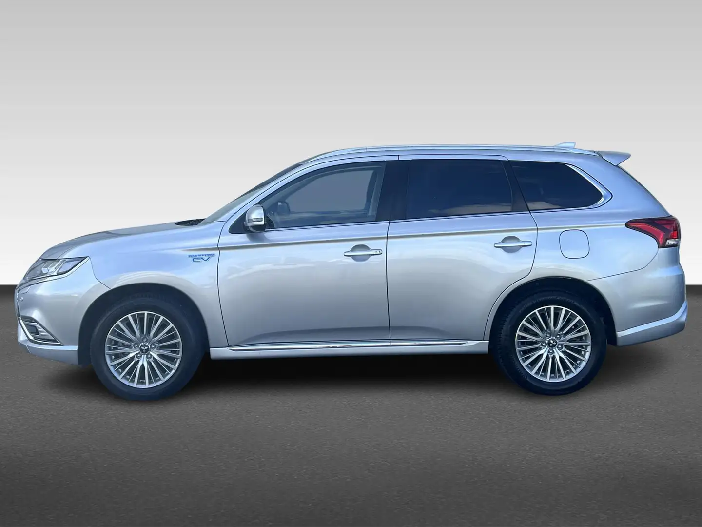 Mitsubishi Outlander 2.4 PHEV Intense+ Trekhaak Grijs - 2