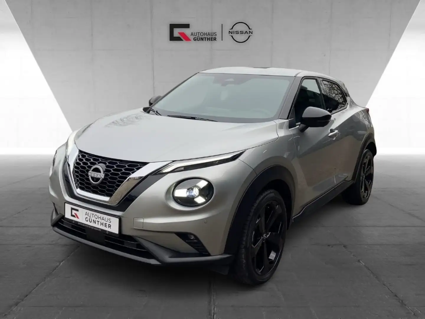 Nissan Juke TEKNA DCT Automatik  Winter/ 360°/Navi /19'' Srebrny - 1