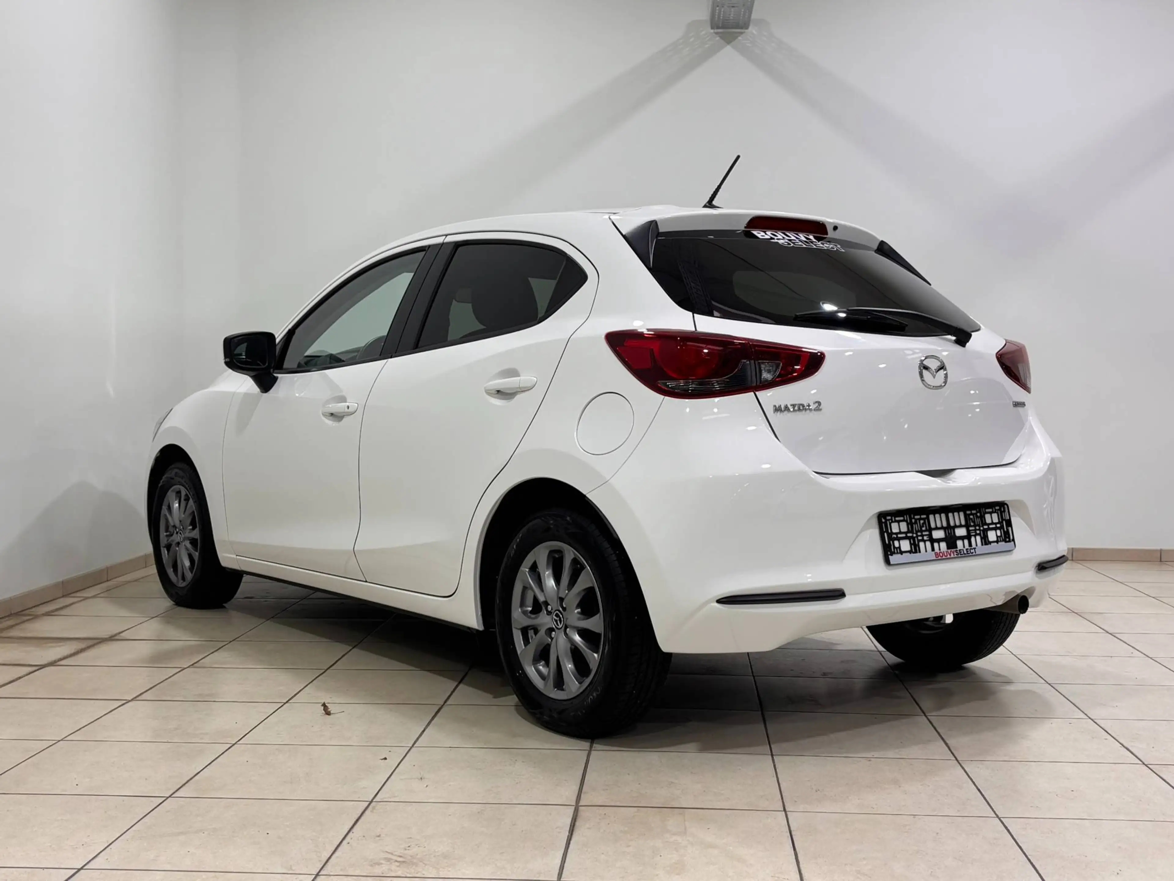 Mazda 2 1.5i MHEV 90CV *CARPLAY*CLIM*CRUISE.C*PHARES AUTO — photo 7