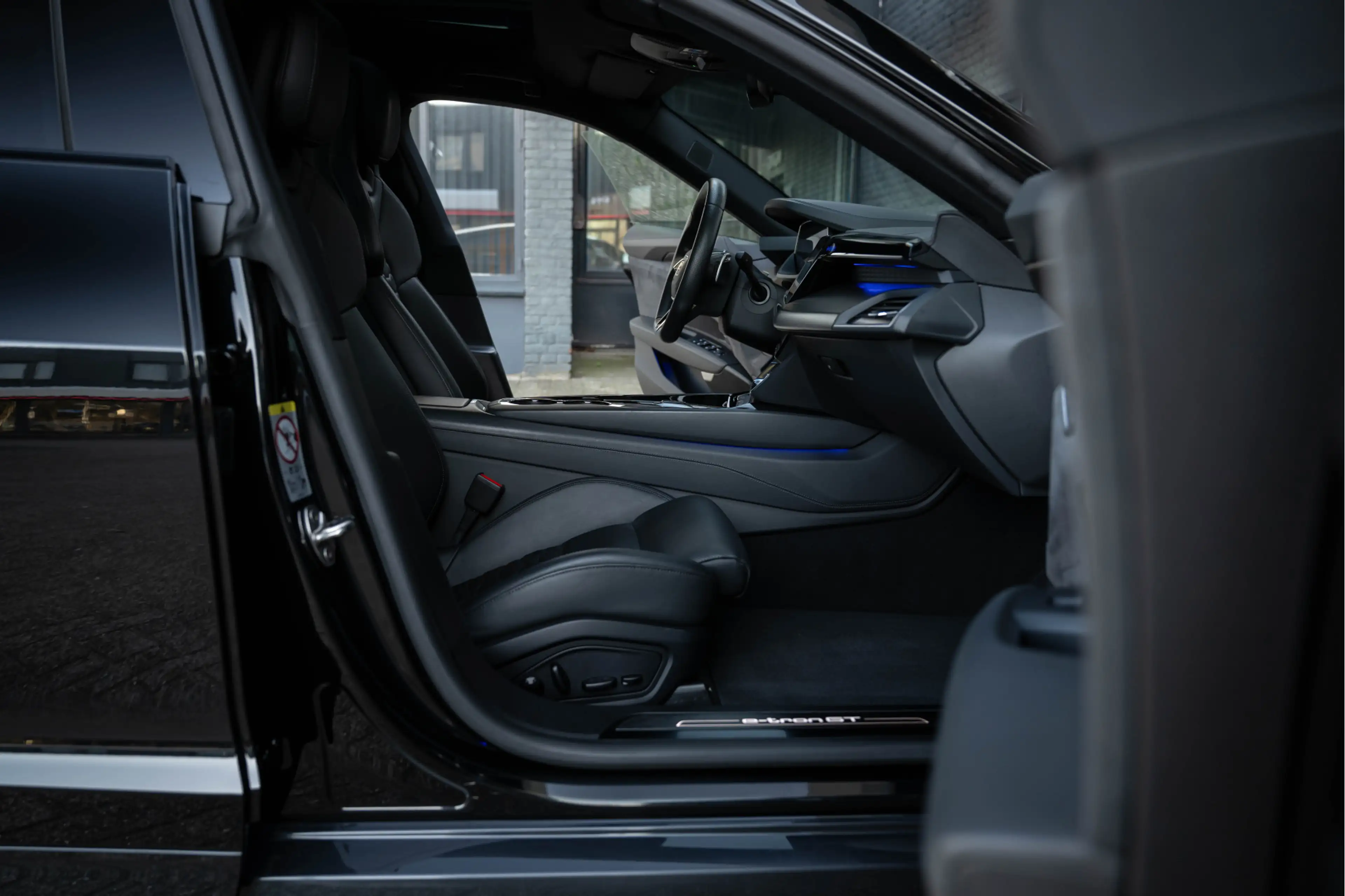 Audi e-tron GT GT edition ZERO 93 kWh Pano, Head-Up, Leder, Top V — photo 34