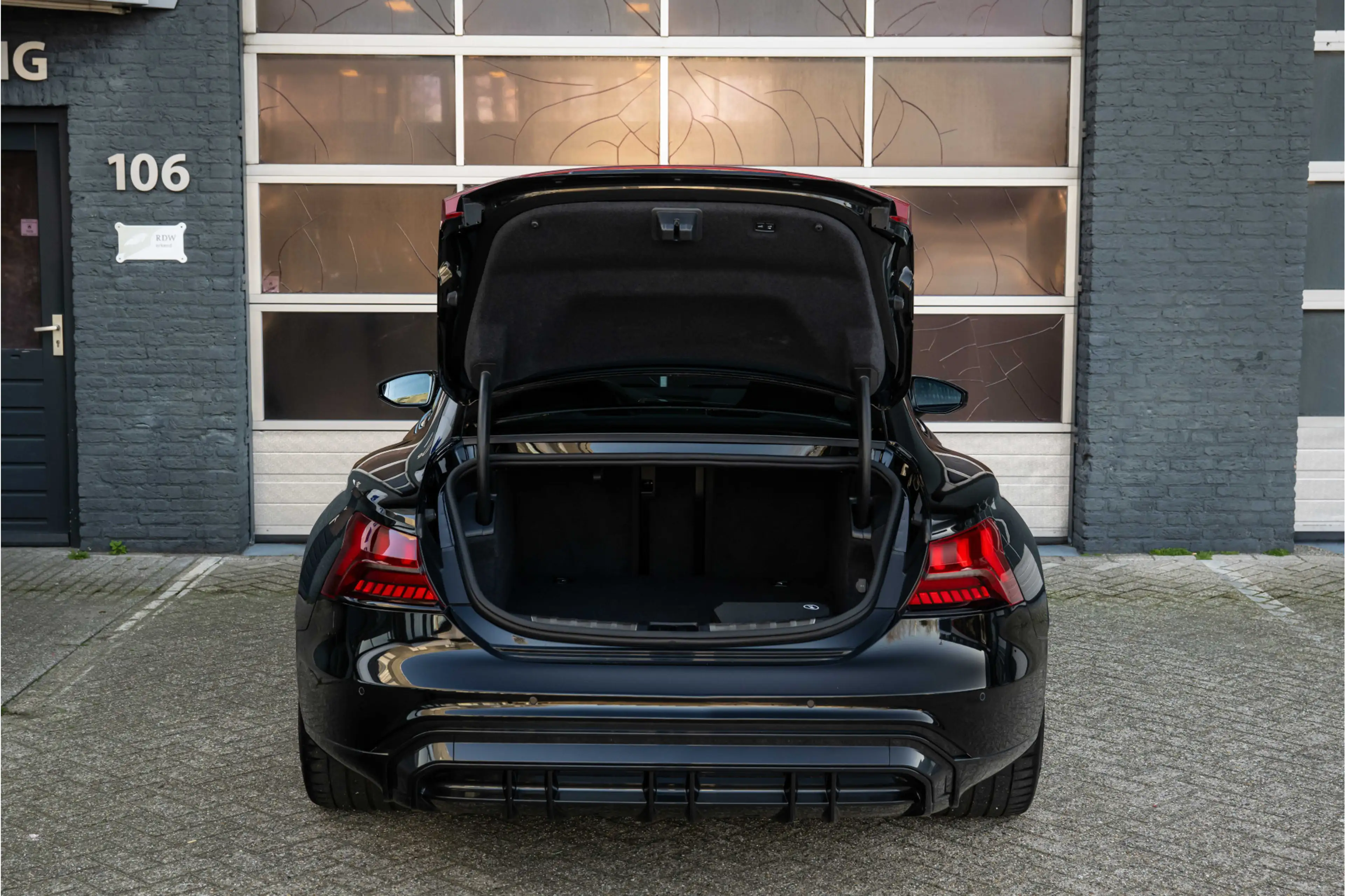Audi e-tron GT GT edition ZERO 93 kWh Pano, Head-Up, Leder, Top V — photo 9