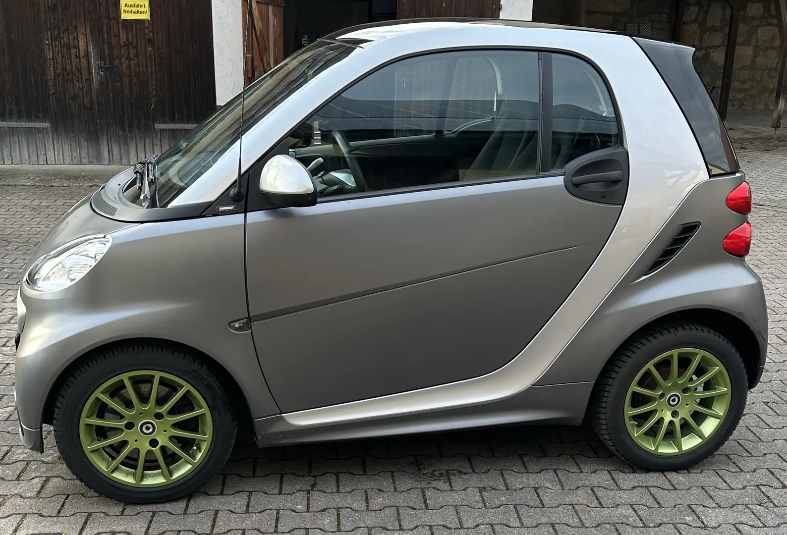 smart forTwo Basis 62kW (451.332) Grau - 2