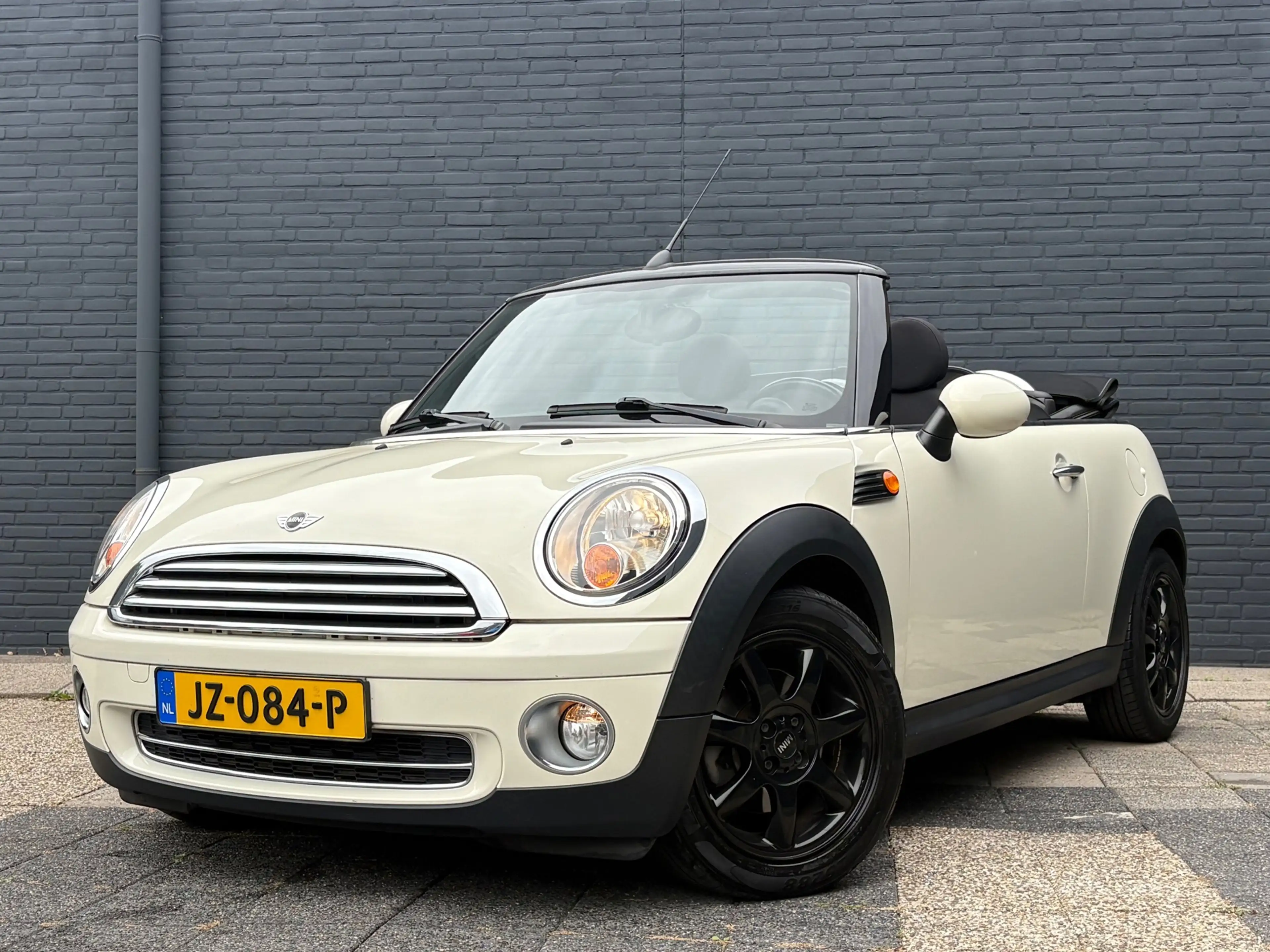 MINI Cooper Cabrio 1.6 | Carplay | Stoelverwarming — photo 2