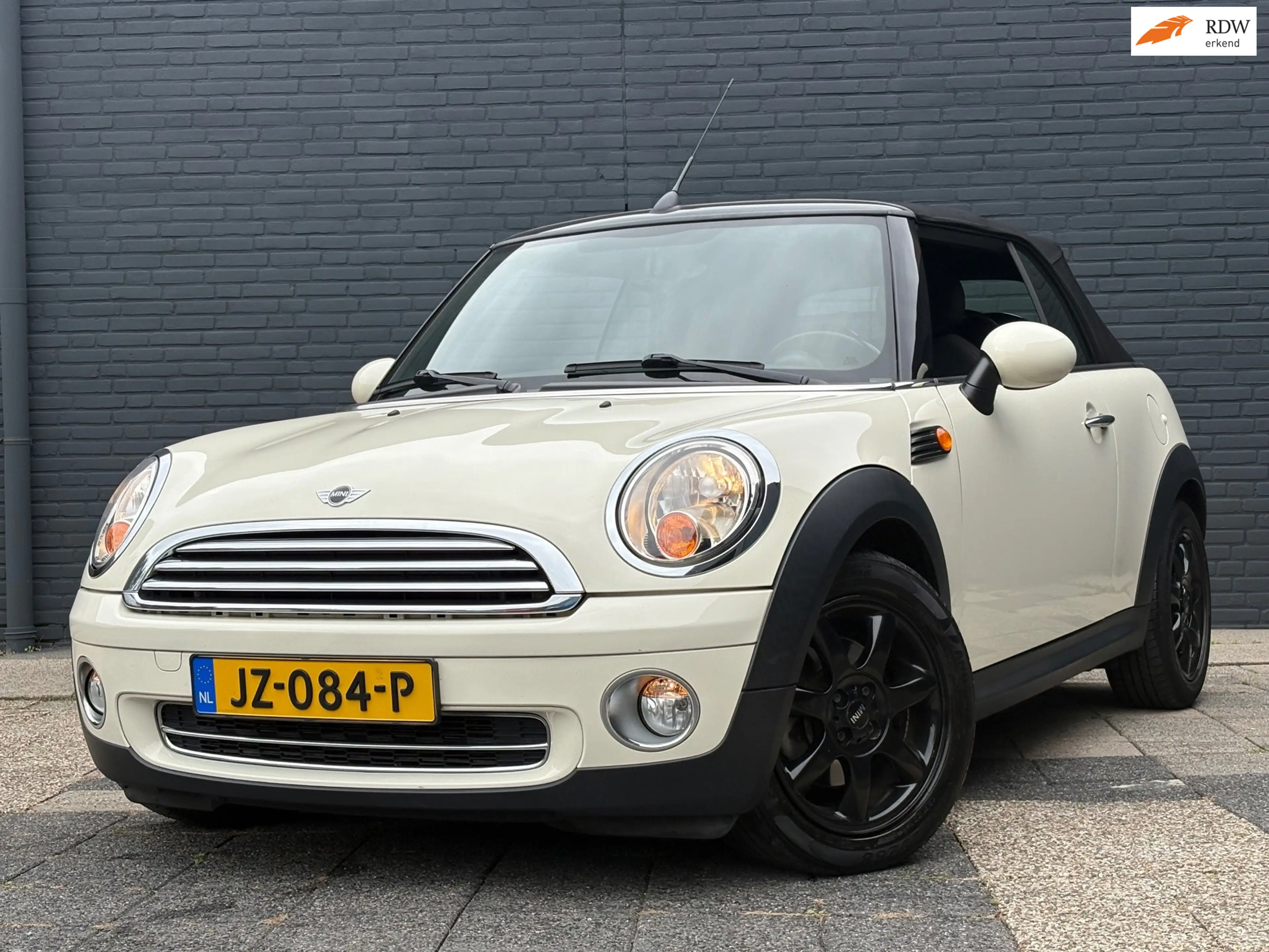 MINI Cooper Cabrio 1.6 | Carplay | Stoelverwarming