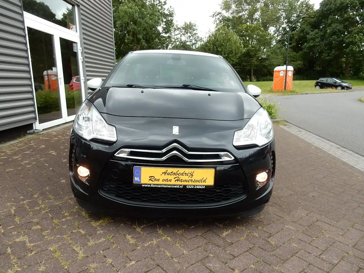Citroen DS3 1.6 SO SHIC*AIRCO*CR CONTR*LM VLG* Grijs - 2