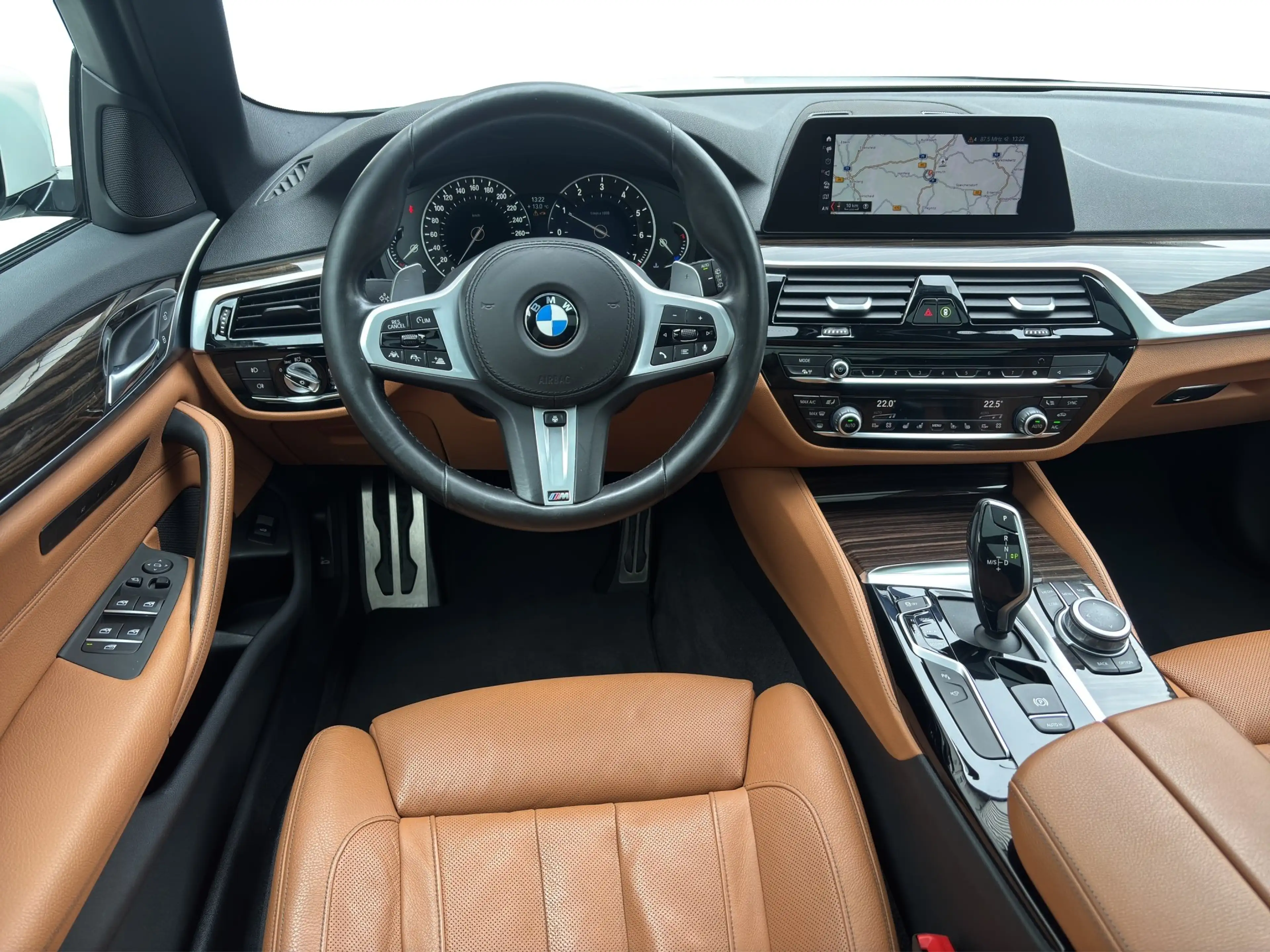 BMW 540 i xDrive Touring M Sportpaket TOP AUSSTATTUNG — photo 6