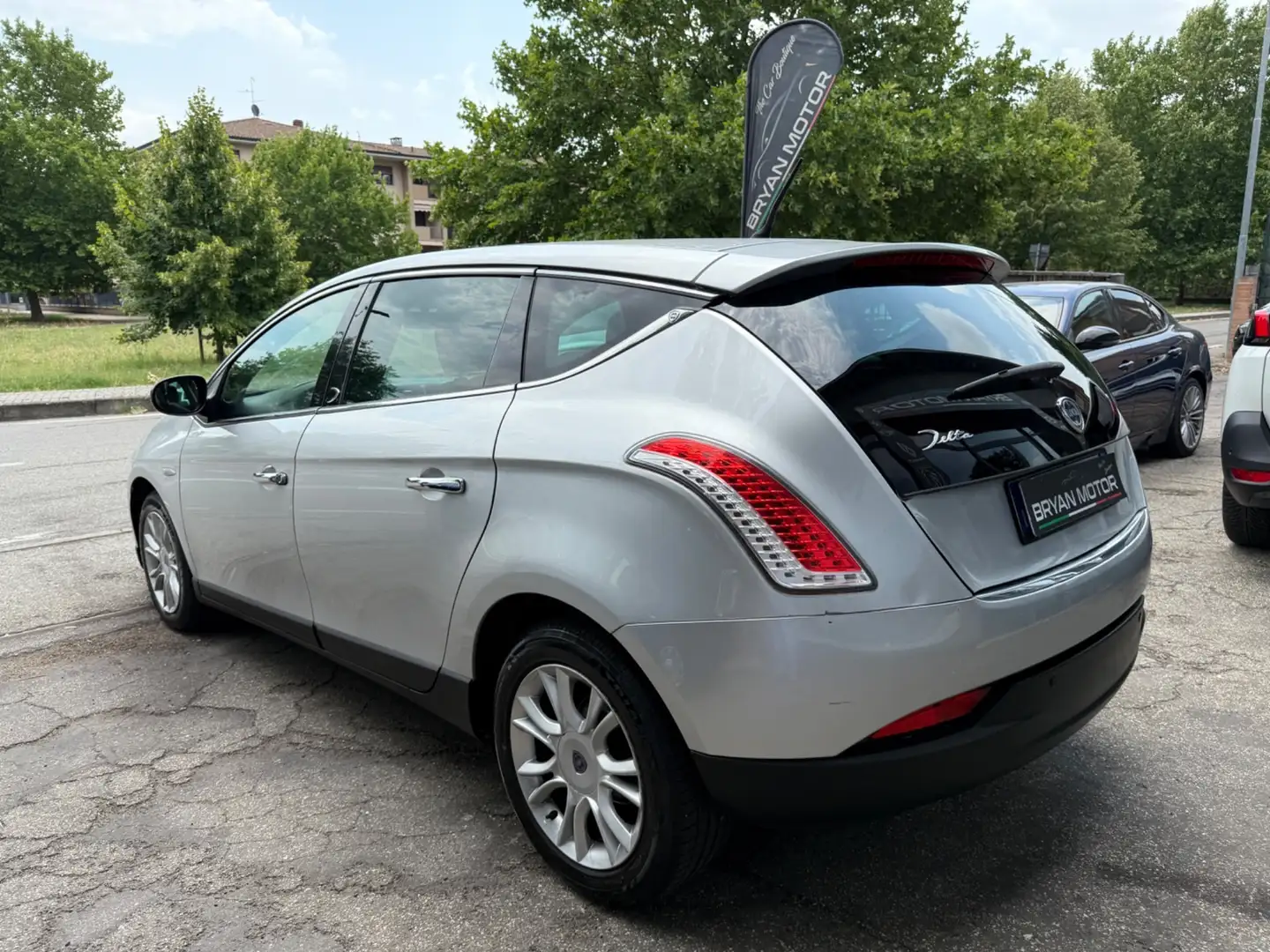 Lancia Delta 1.6 MJT DPF Silver Grigio - 2