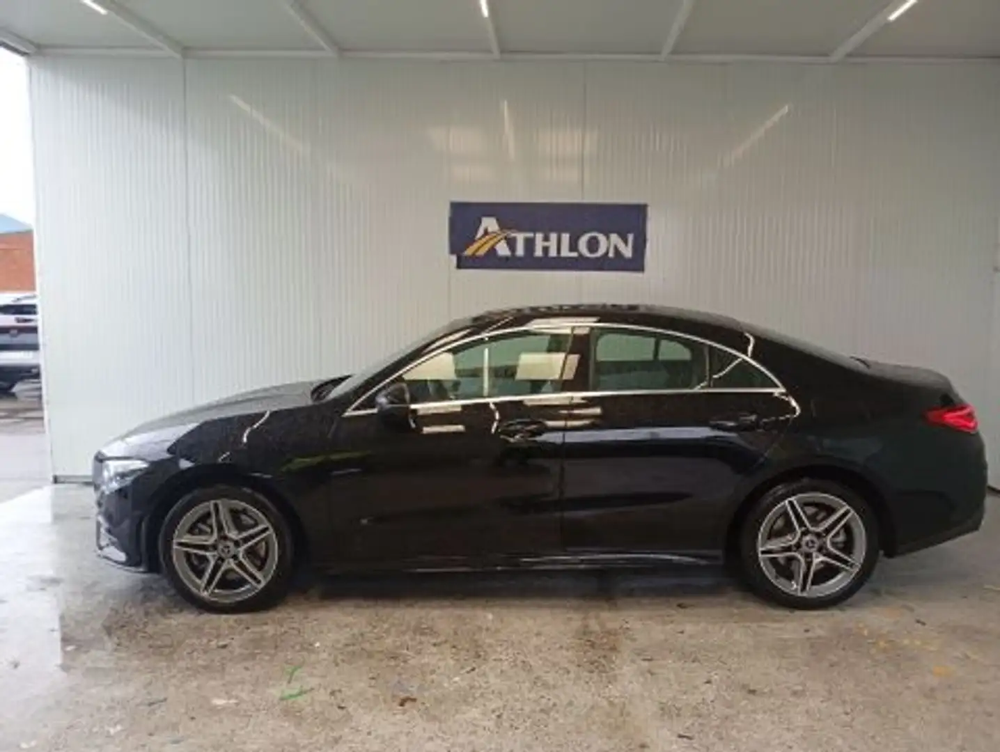 Mercedes-Benz CLA 250 250e 8G-DCT Schwarz - 2