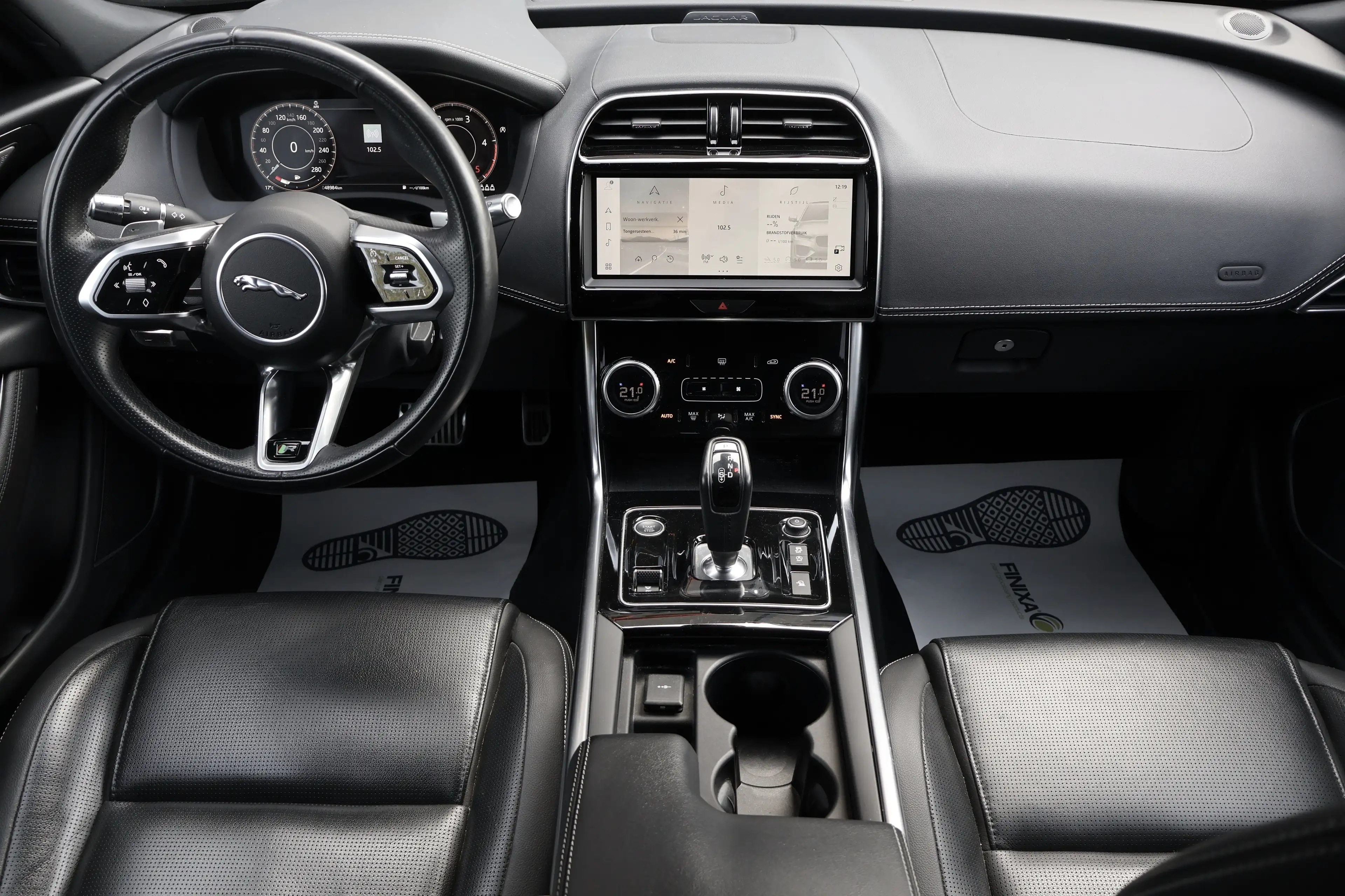 Jaguar XE XE 2.0 T R-Sport (EU6.2) LijnA Dodeh Carplay Garantie* — photo 7