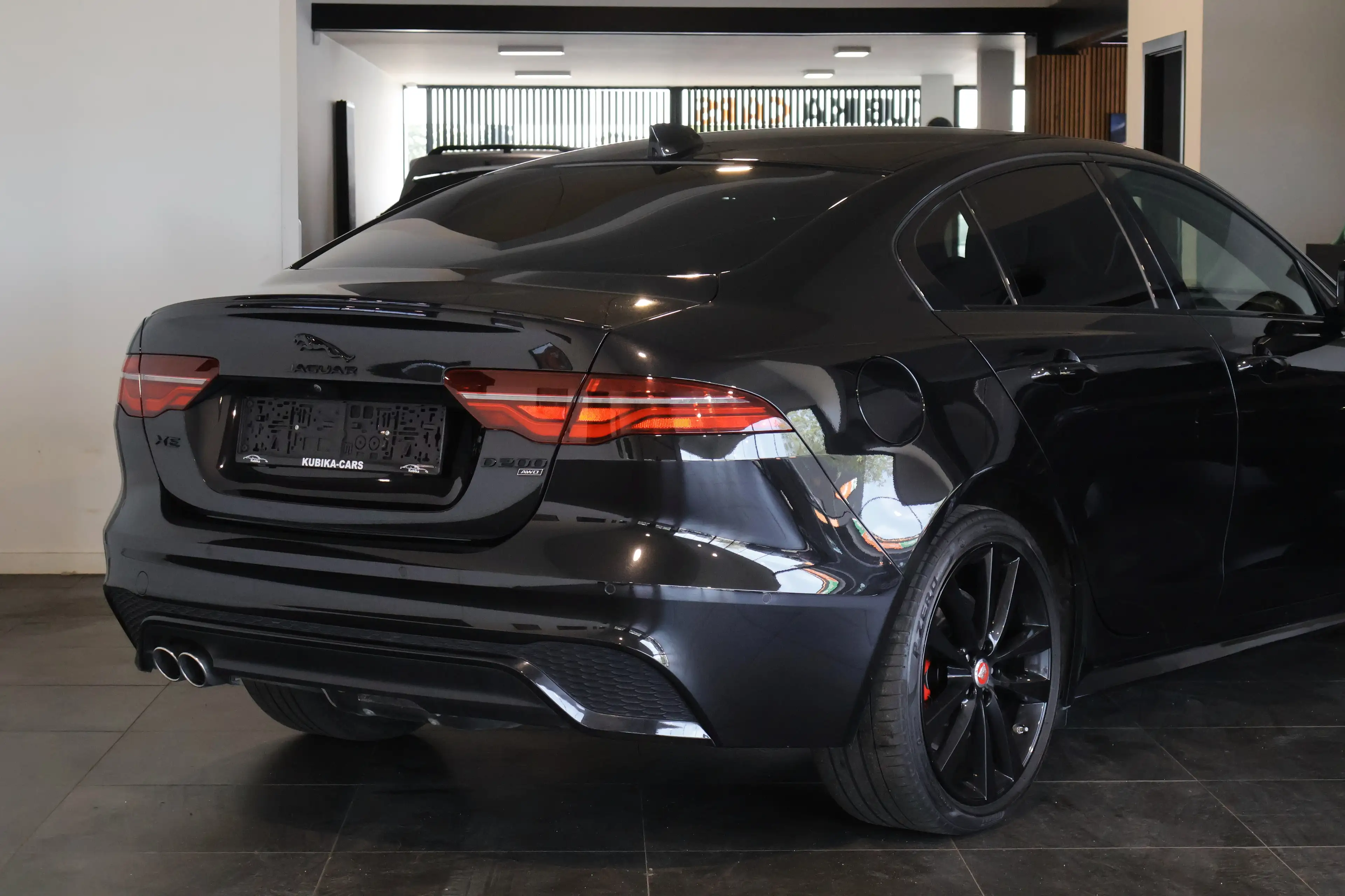 Jaguar XE XE 2.0 T R-Sport (EU6.2) LijnA Dodeh Carplay Garantie* — photo 5