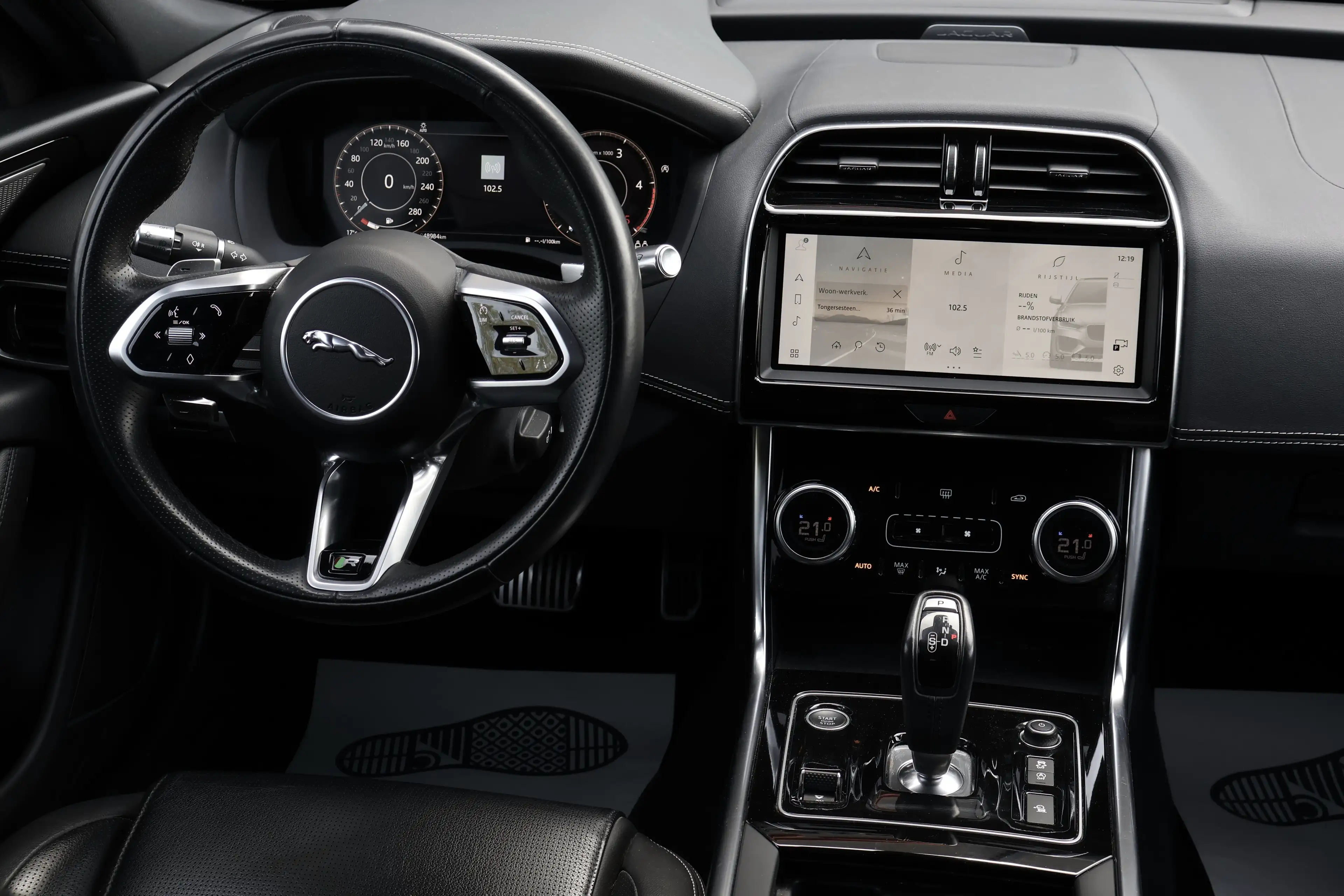 Jaguar XE XE 2.0 T R-Sport (EU6.2) LijnA Dodeh Carplay Garantie* — photo 10