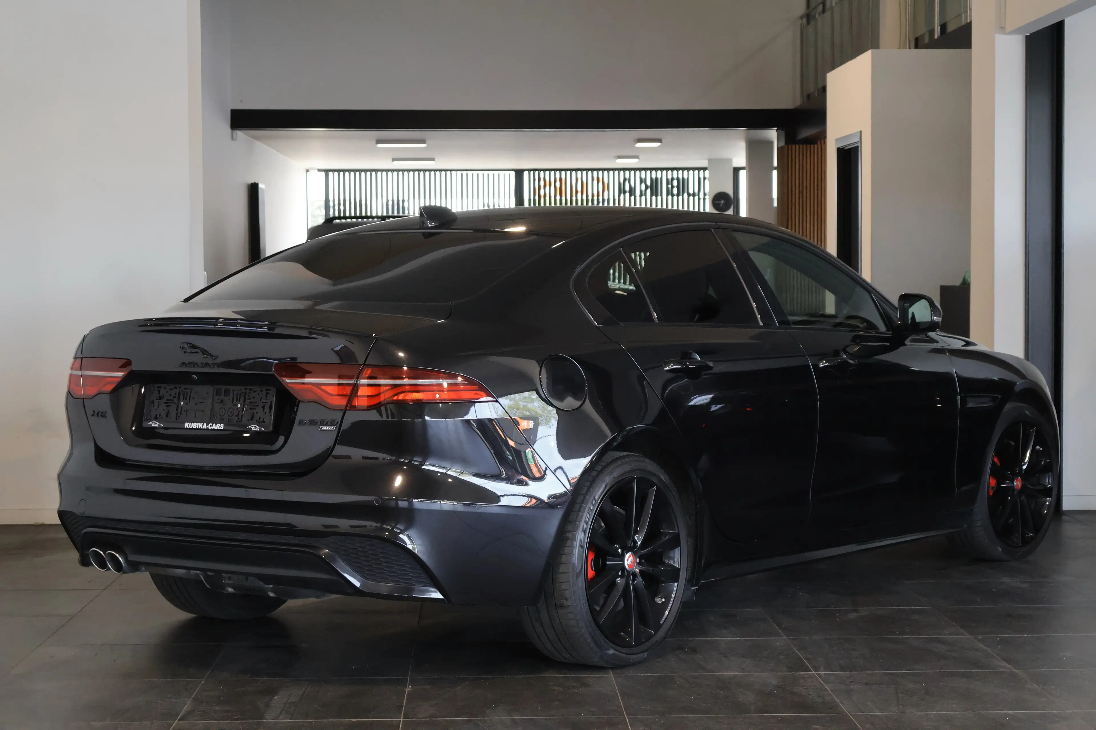 Jaguar XE XE 2.0 T R-Sport (EU6.2) LijnA Dodeh Carplay Garantie* — photo 6