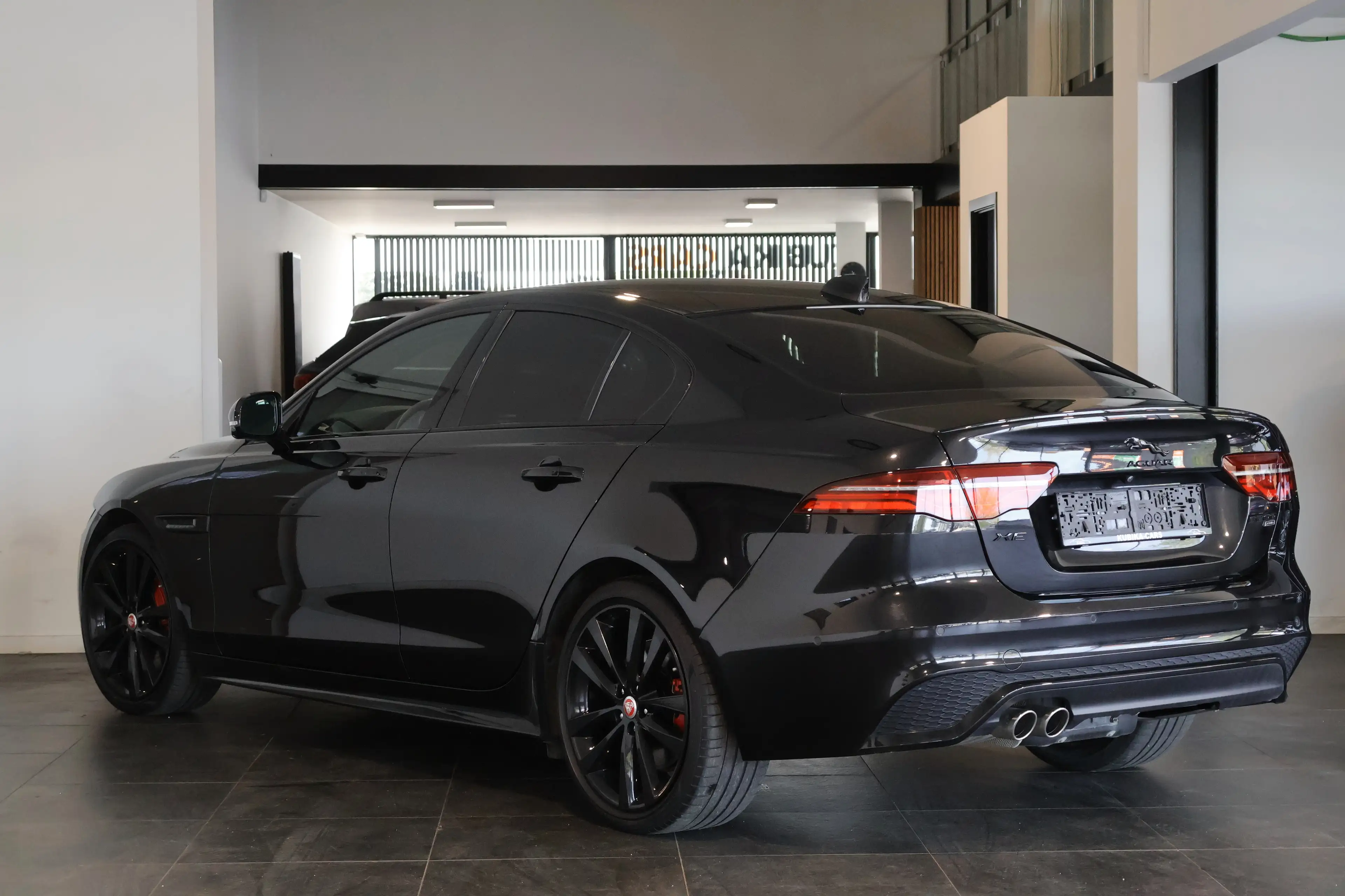 Jaguar XE XE 2.0 T R-Sport (EU6.2) LijnA Dodeh Carplay Garantie* — photo 4