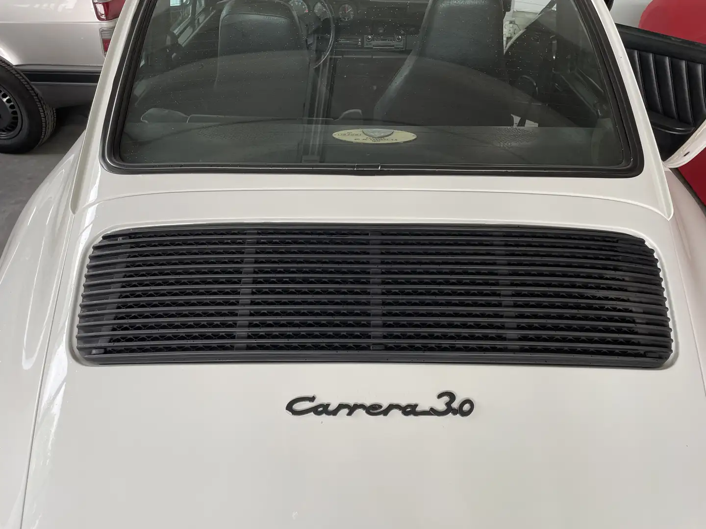 Porsche 911 carrera 3.0 - 1