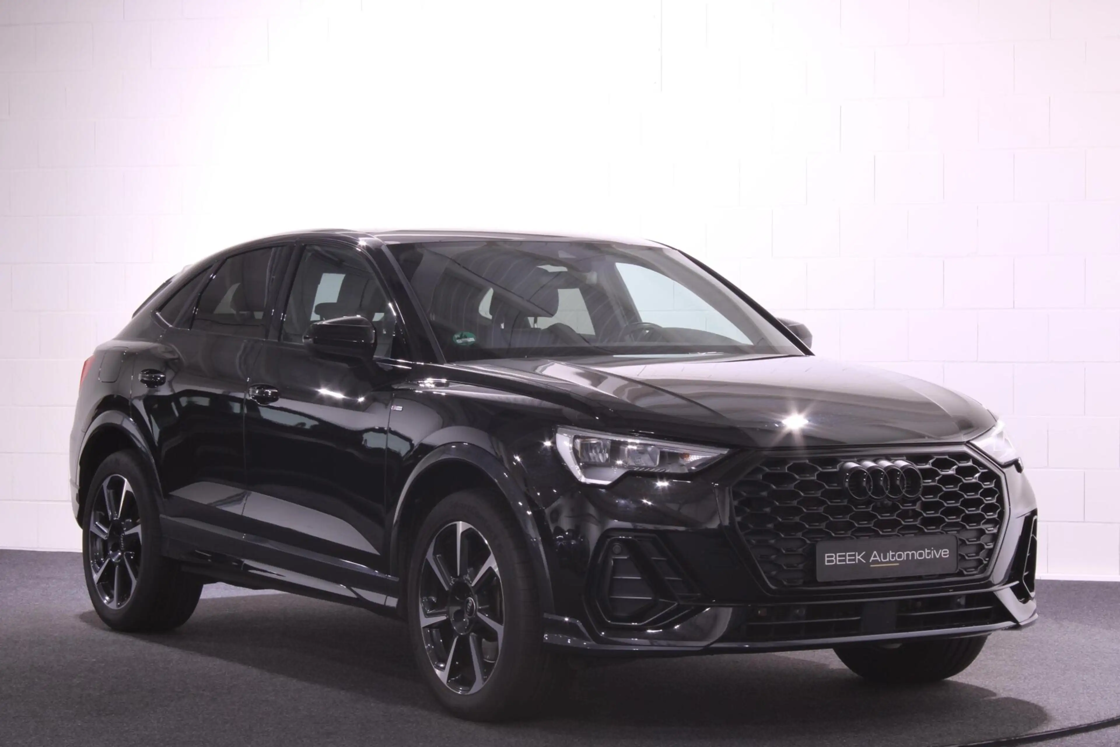 Audi Q3 Sportback 45 TFSIe S Edition | PANO | 360CAM | STO — photo 6