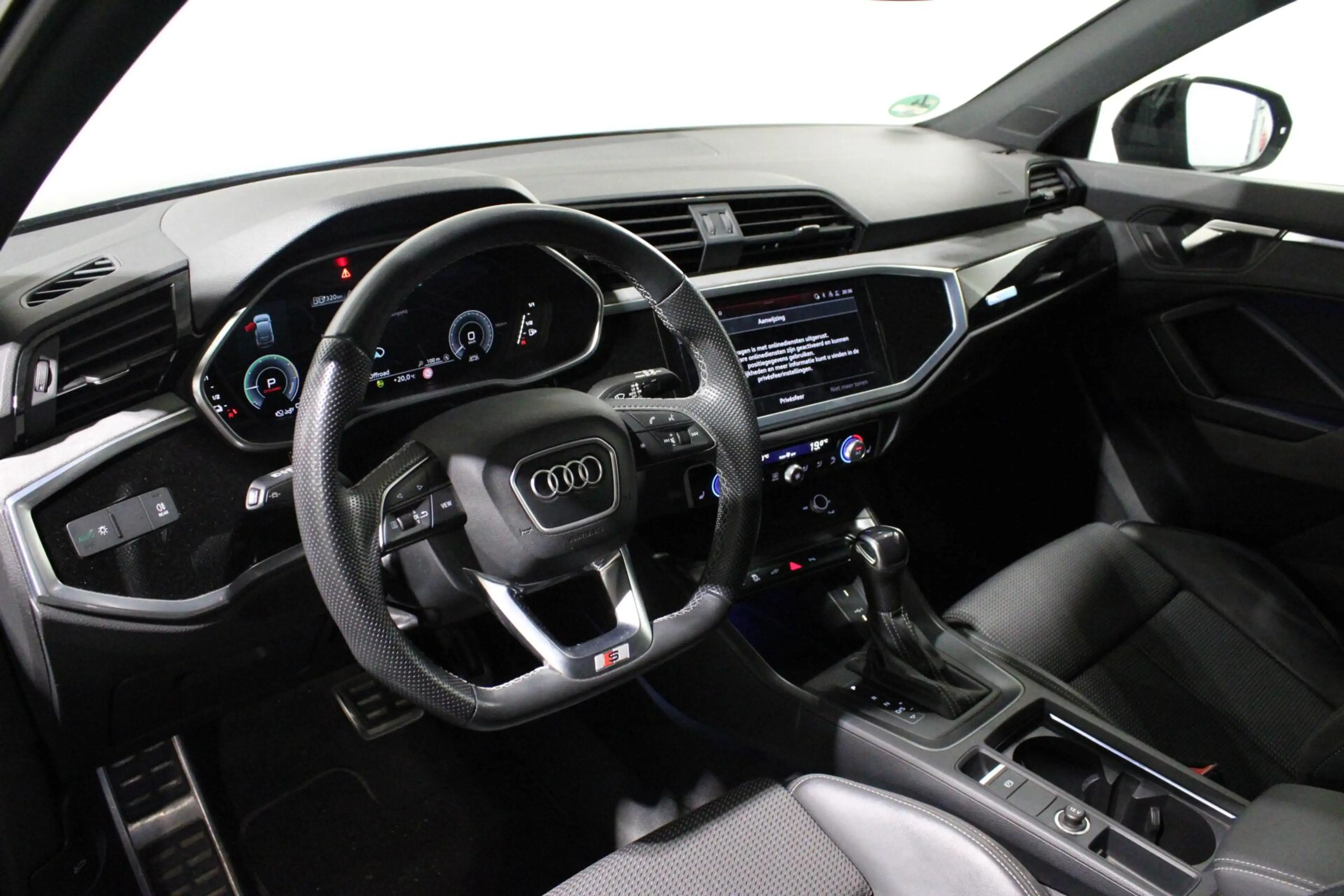 Audi Q3 Sportback 45 TFSIe S Edition | PANO | 360CAM | STO — photo 14