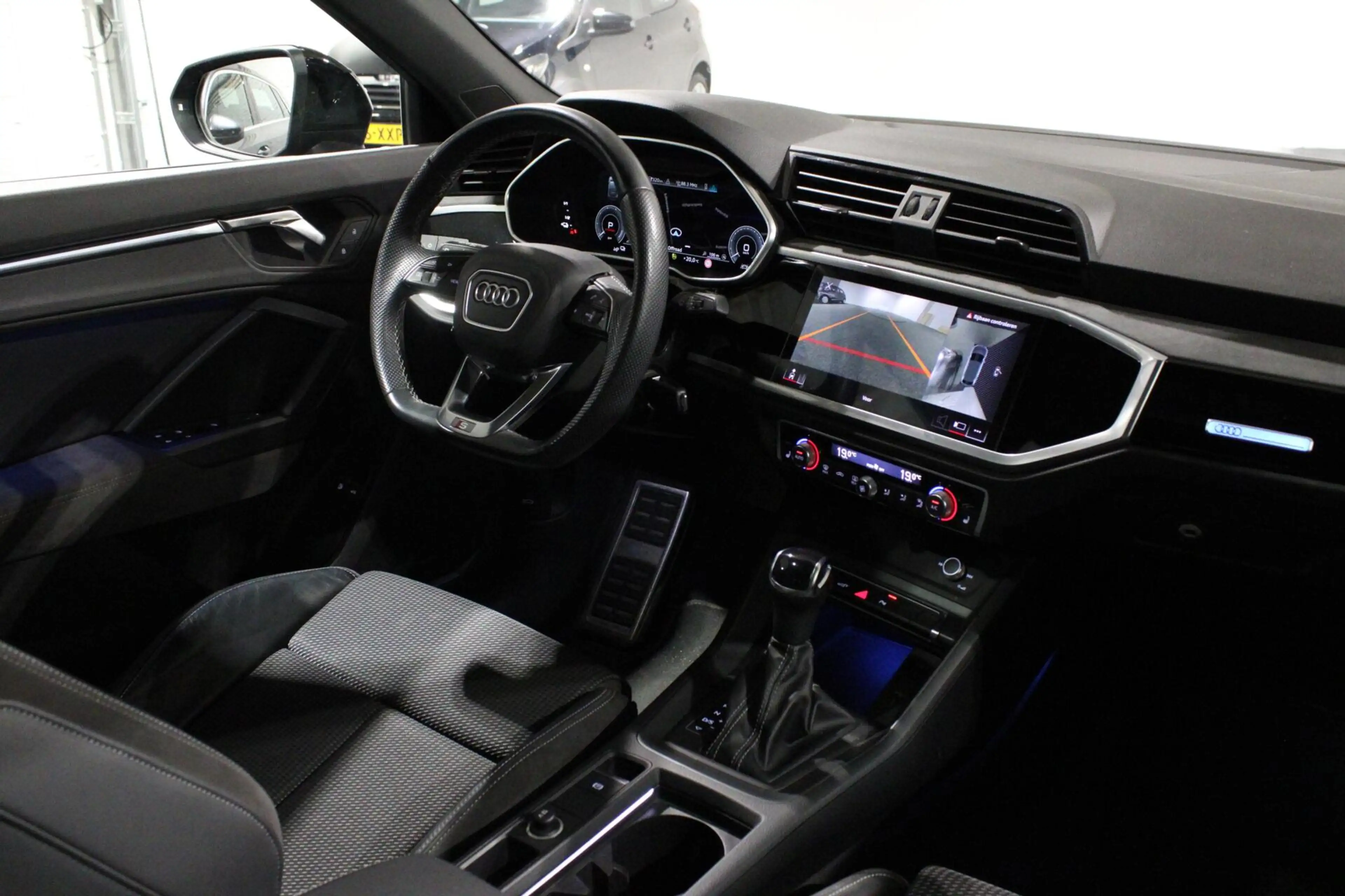 Audi Q3 Sportback 45 TFSIe S Edition | PANO | 360CAM | STO — photo 2