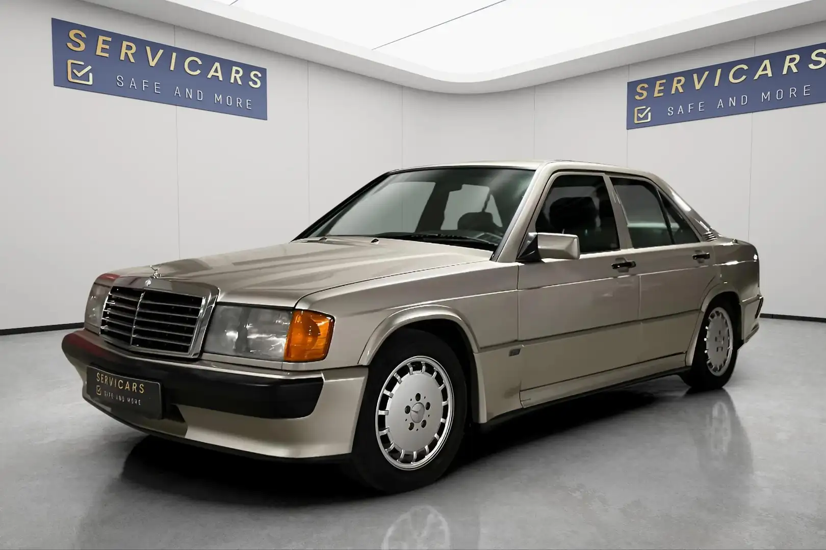 Mercedes-Benz 190 2.3-16/ TOIT OUVRANT Beige - 1