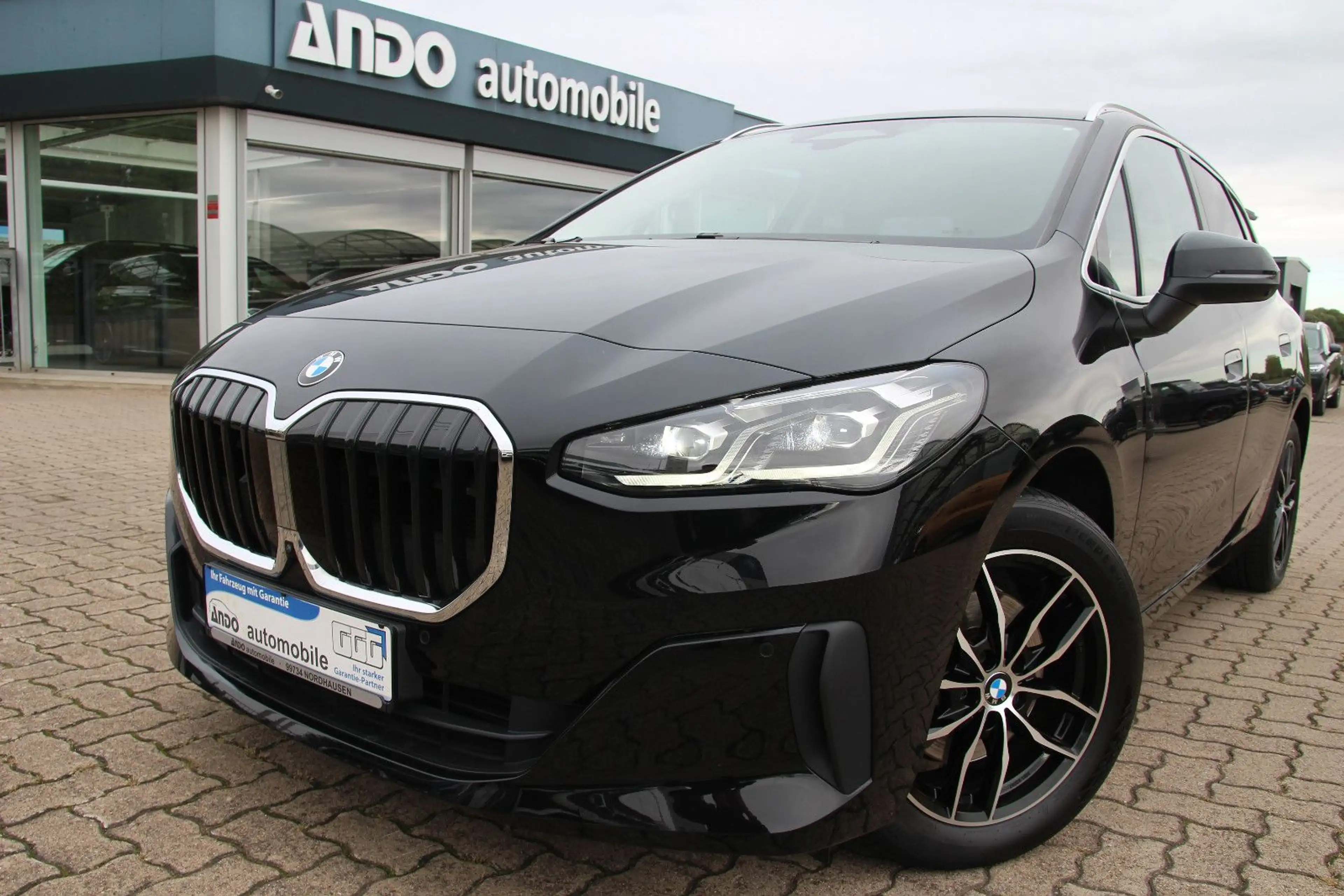 BMW 220 Aut. 220 i *Innovations-Paket* — photo 2