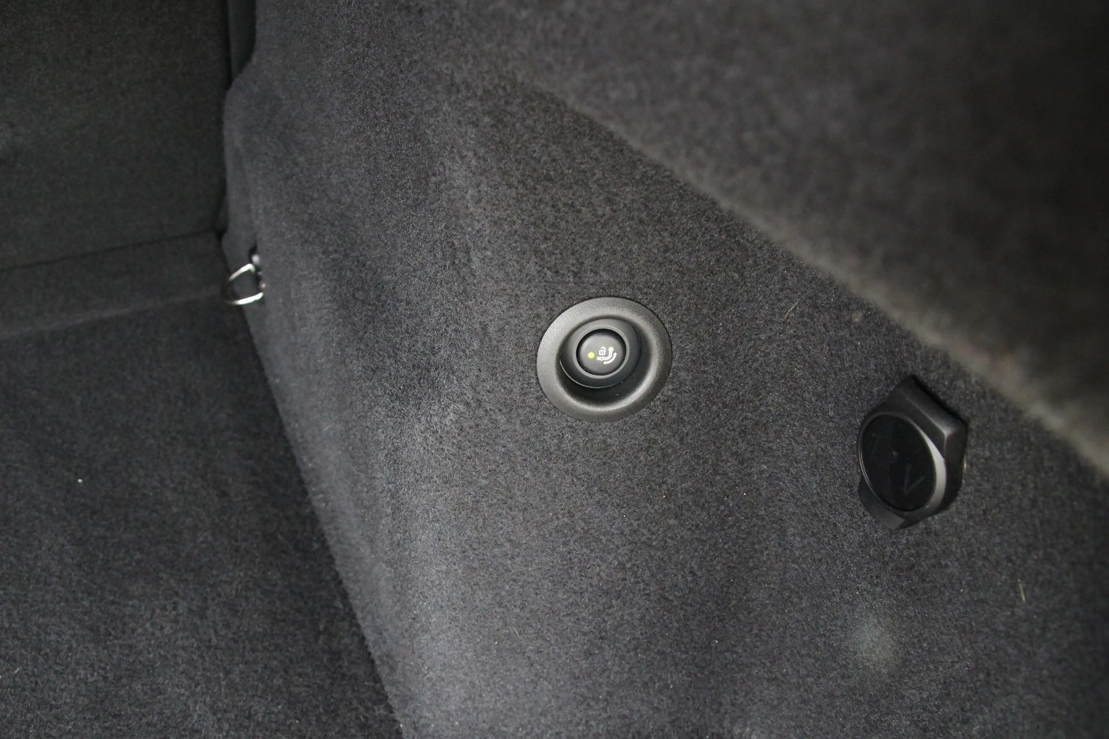 BMW 220 Aut. 220 i *Innovations-Paket* — photo 11