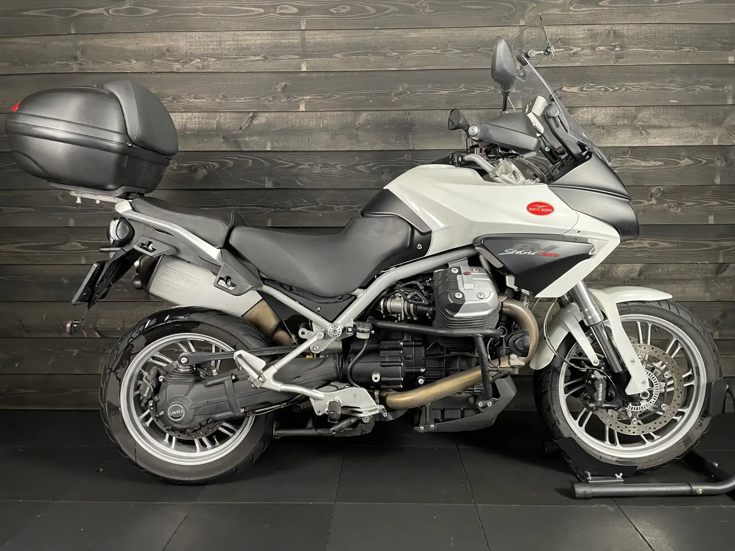 Moto Guzzi Stelvio 1200 8V ABS Blanco - 1