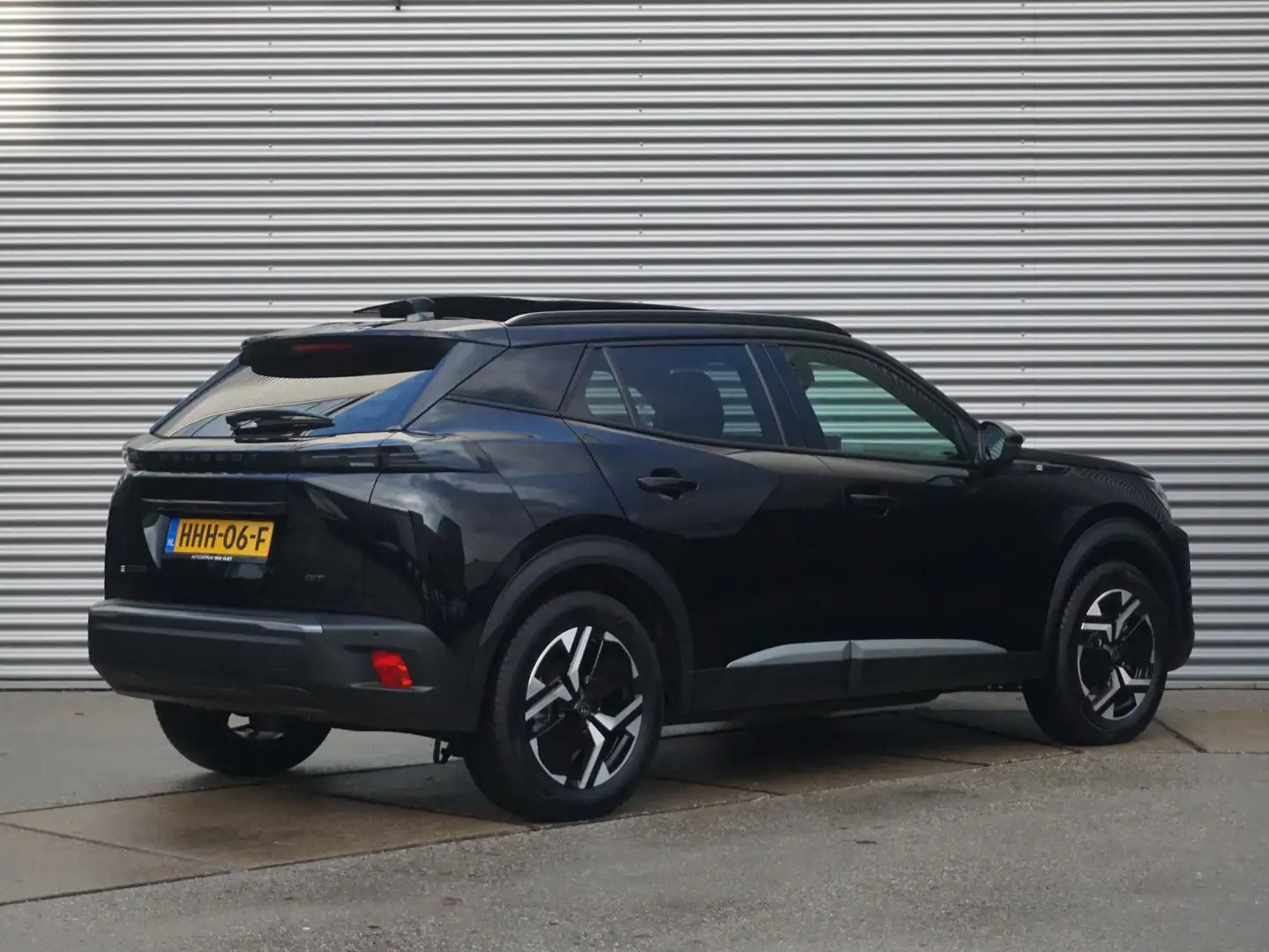 Peugeot e-2008 EV GT 54 kWh | Panorama schuifdak dak |  Warmtepom Noir - 2