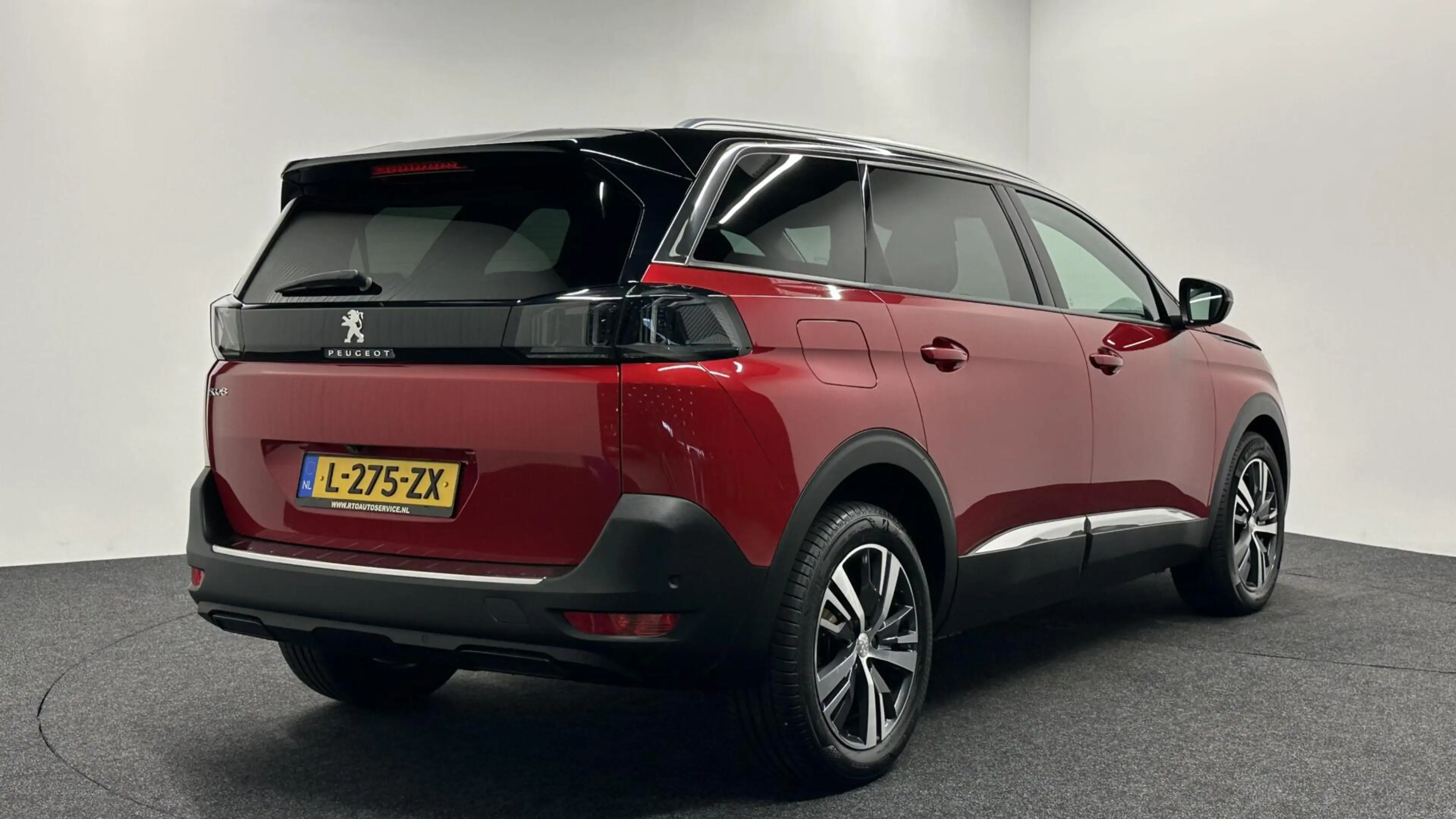 Peugeot 5008 1.2 PureTech Blue Lease Allure CAMERA LM ECC ADAPT — photo 5