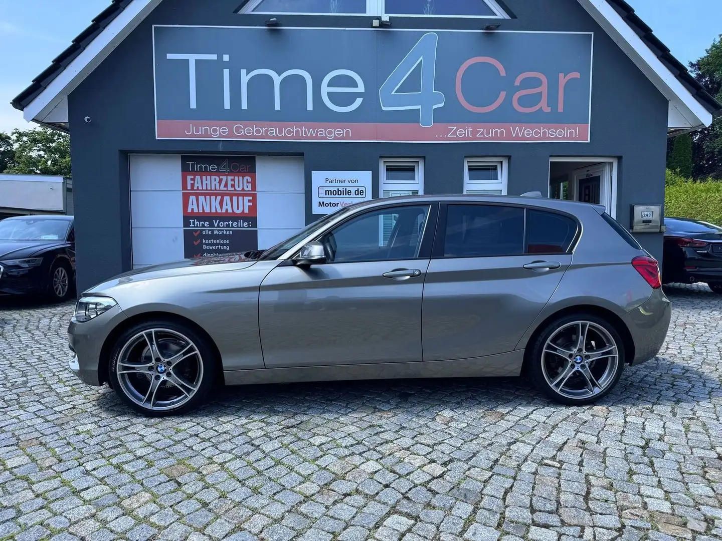 BMW 116 116i Advantage Sitzheizung Einparkhilfe 19Z' Silber - 2