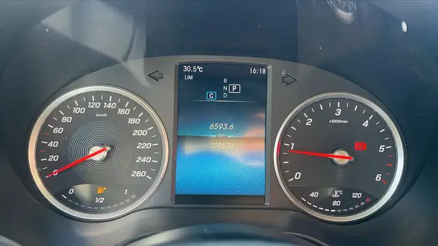 Mercedes-Benz Unknown Model view 12
