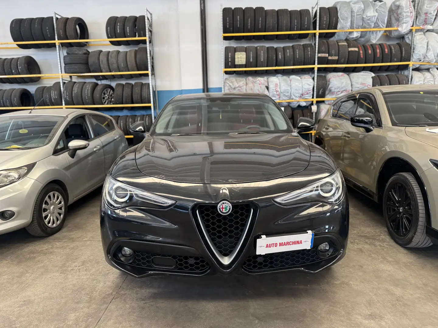 Alfa Romeo Stelvio 2.2 Q4 FULL OPTIONAL PELLE ROSSA MOTORE FUSO Nero - 2