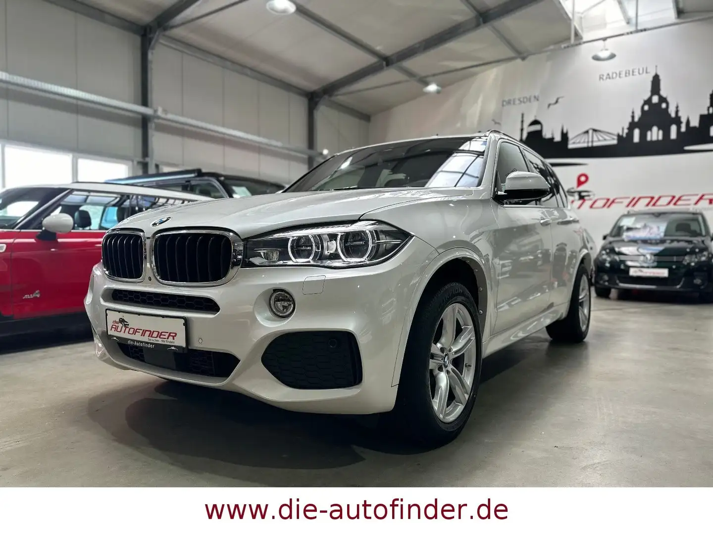 BMW X5 xDrive35i M-Paket LED,Navi,ACC,AHK,360°Pano.. Weiß - 1