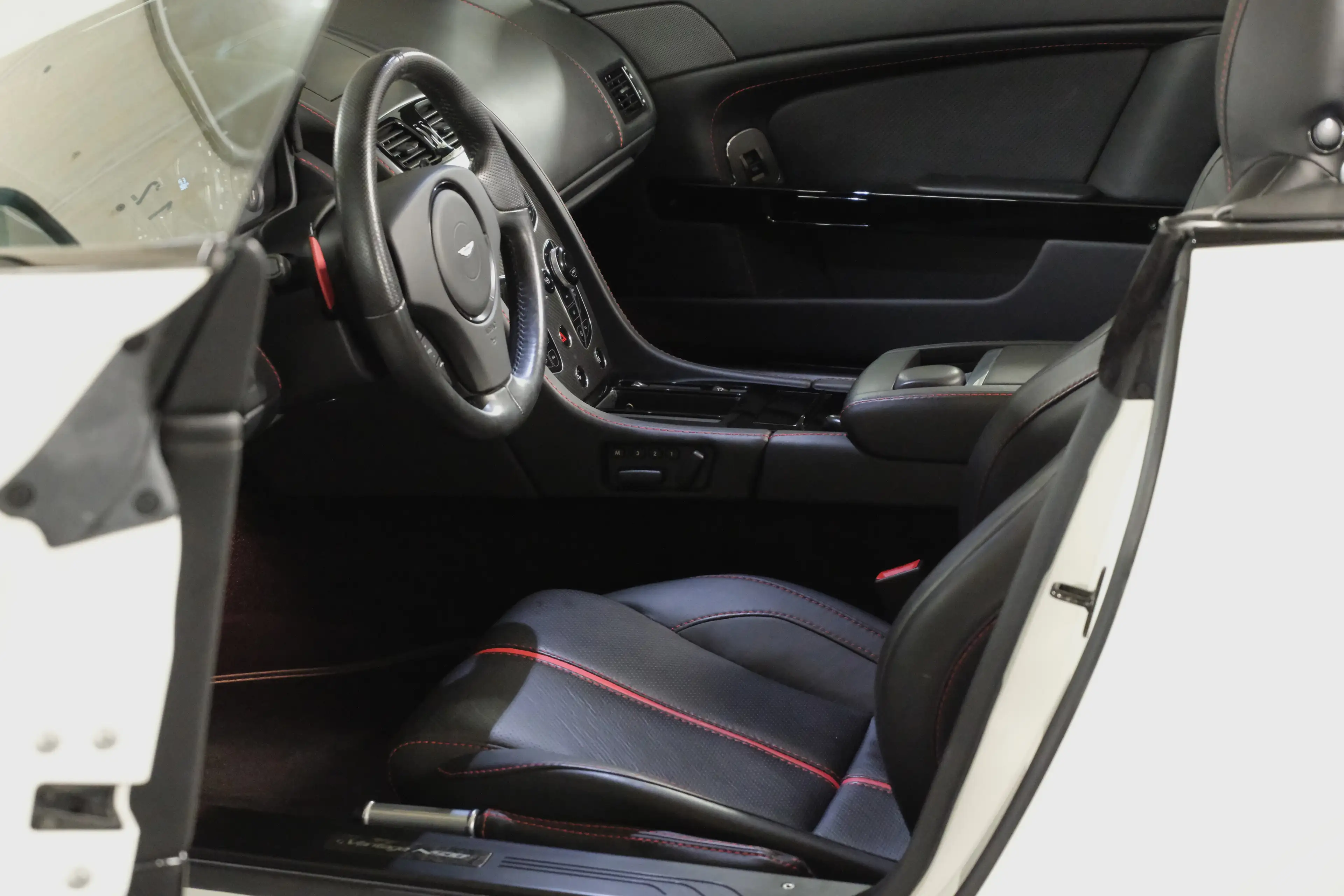 Aston Martin Vantage V8 Vantage N430 Roadster*CarPlay*Sportshift II* — photo 15