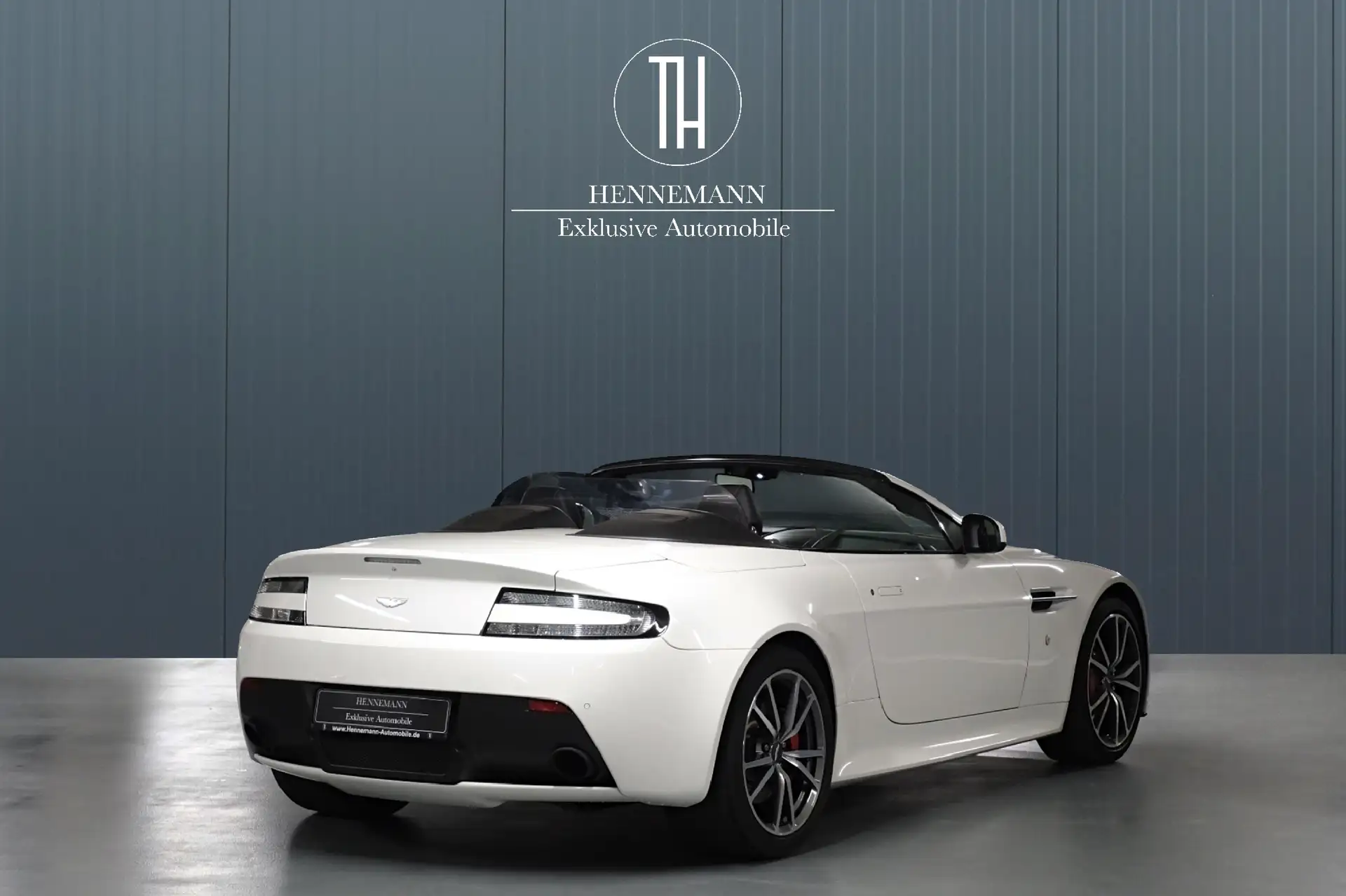 애스턴마틴 밴티지 Roadster 2015 흰색 사진 4