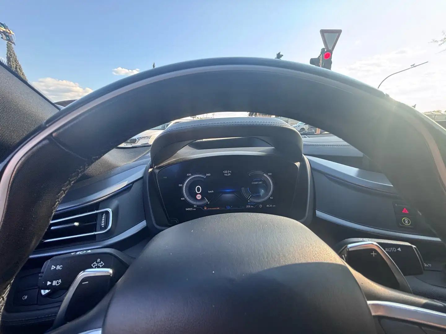 BMW i8 Coupe 1.5 auto - 2